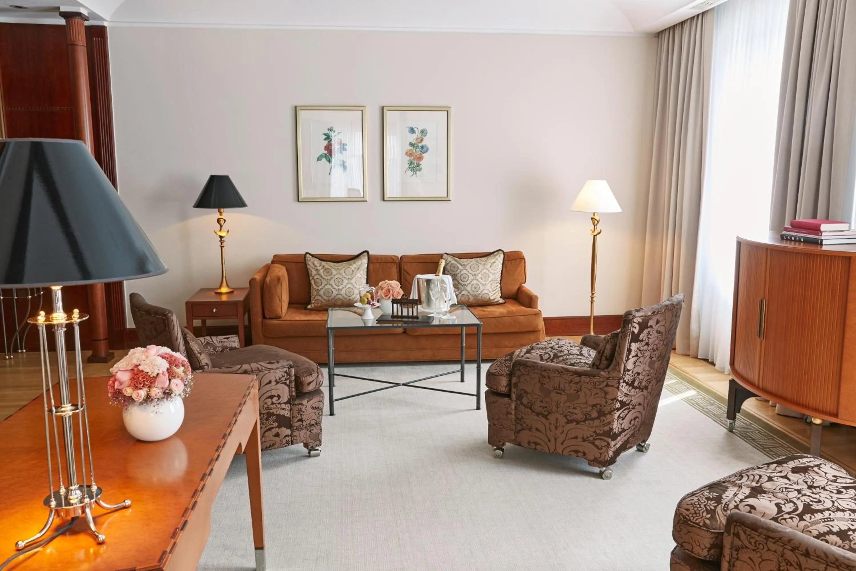 Living room in Hotel Adlon Kempinski Berlin
