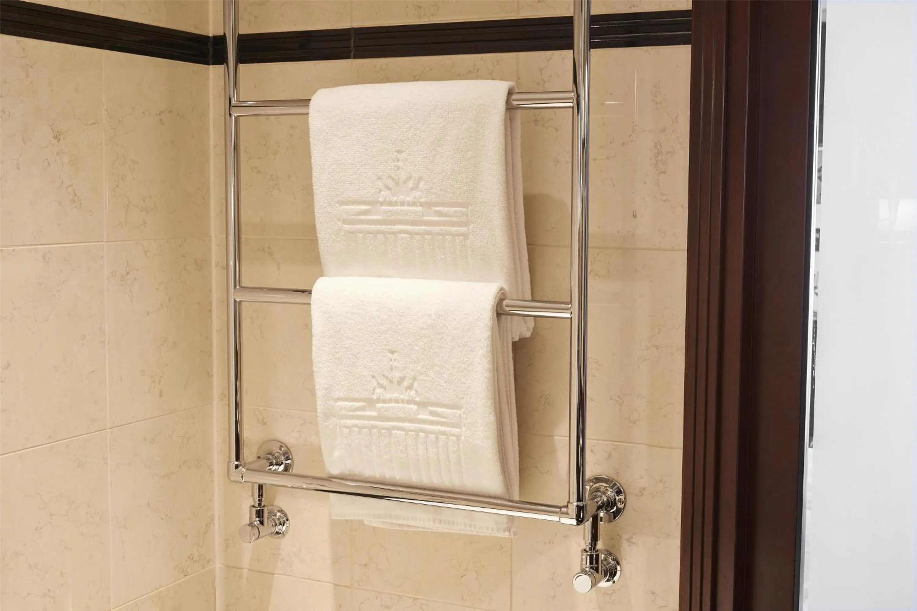 Bathroom in Hotel Adlon Kempinski Berlin