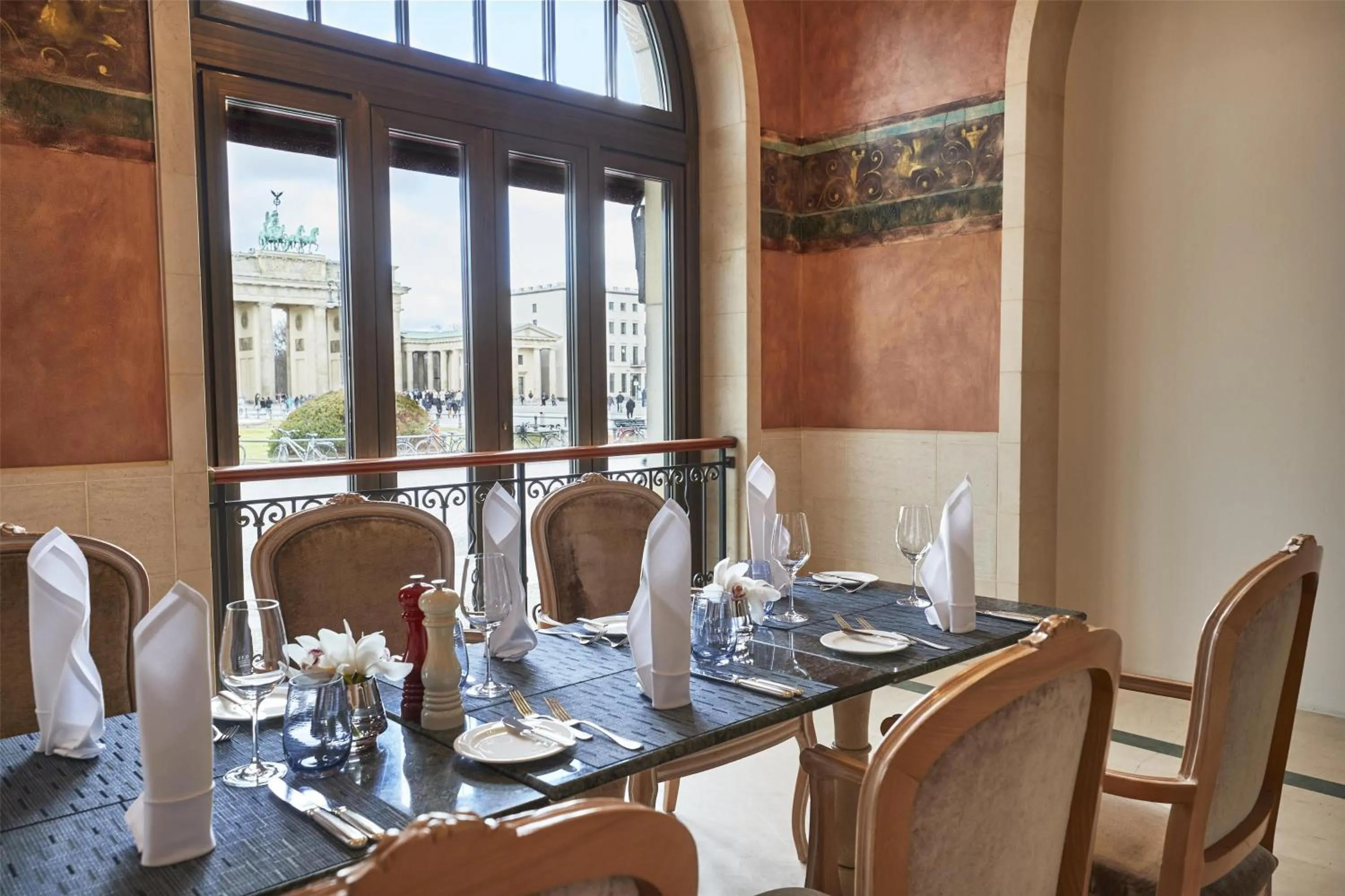 Restaurant/places to eat in Hotel Adlon Kempinski Berlin