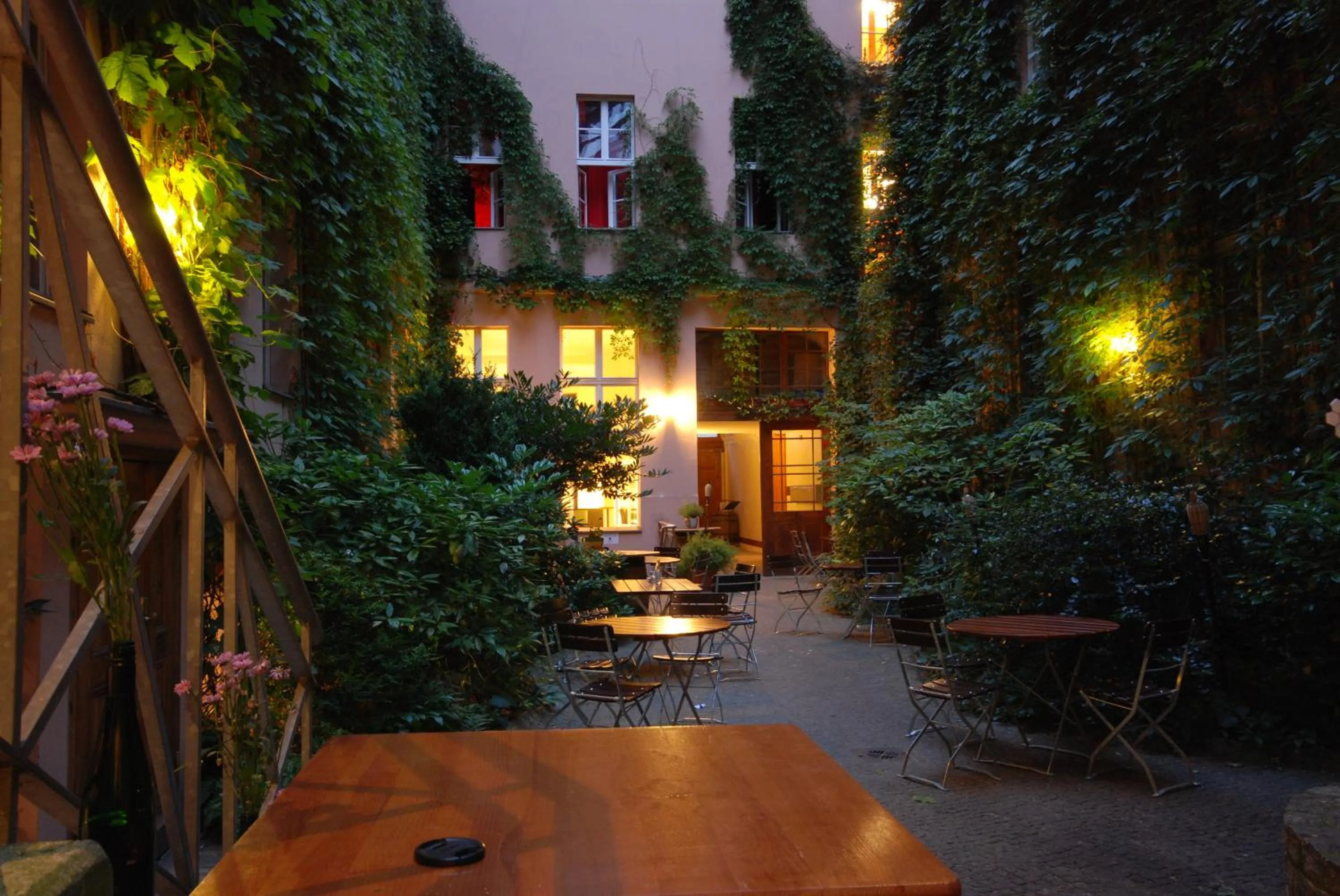 Patio in Arte Luise Kunsthotel