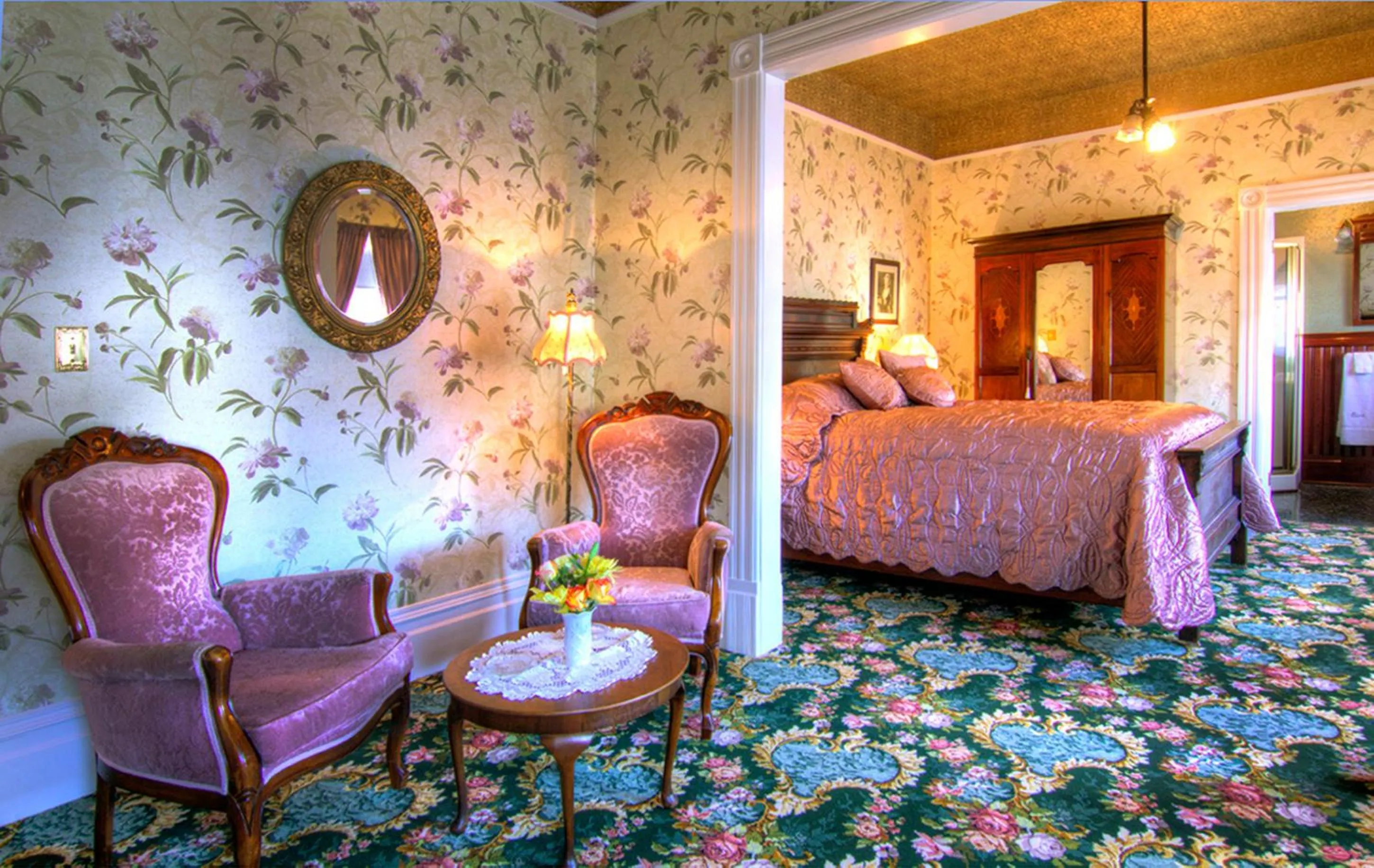 Photo of the whole room, Bed in Gingerbread Mansion