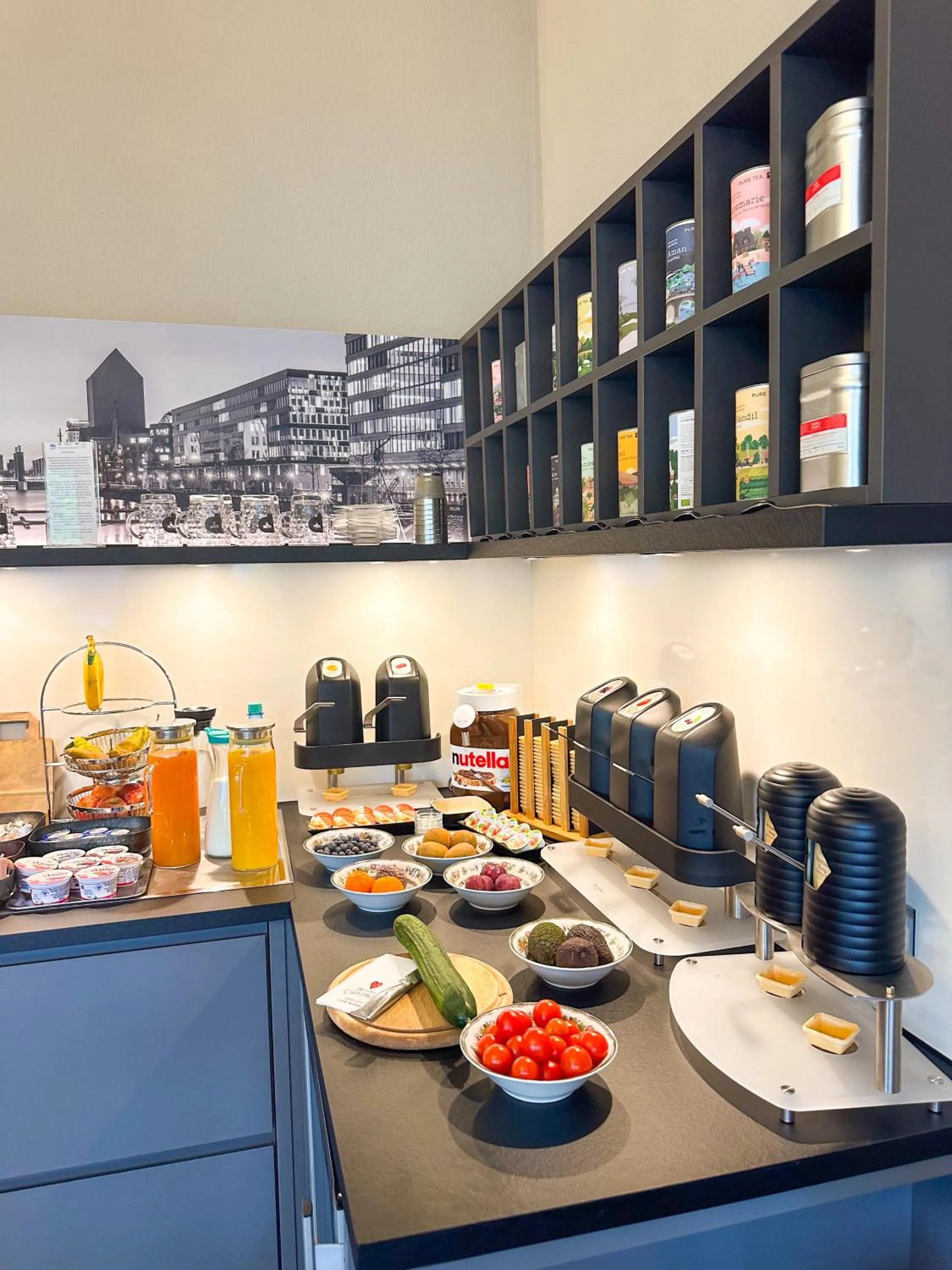 Buffet breakfast in Hotel Am Sportpark