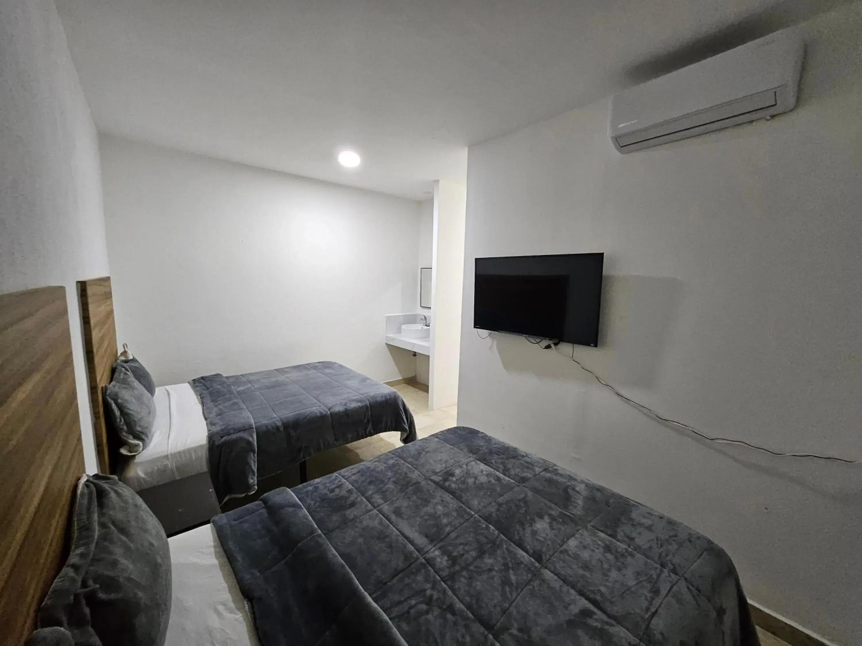 Budget Double Room in Hotel Plaza Huatulco Bungalows Budget Double Room in Hotel Plaza Huatulco Bungalows