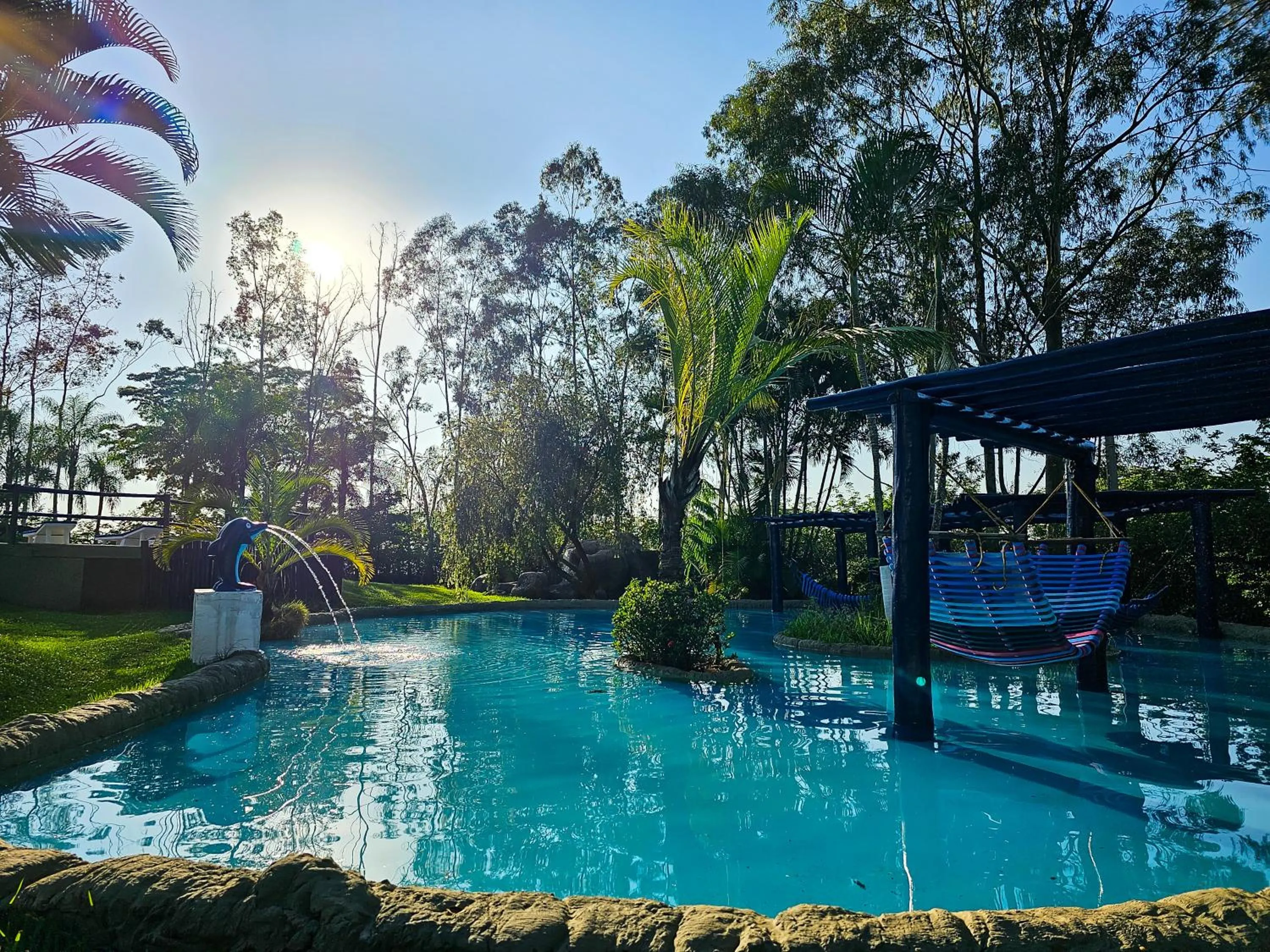 Swimming pool in Mirante Praia Hotel