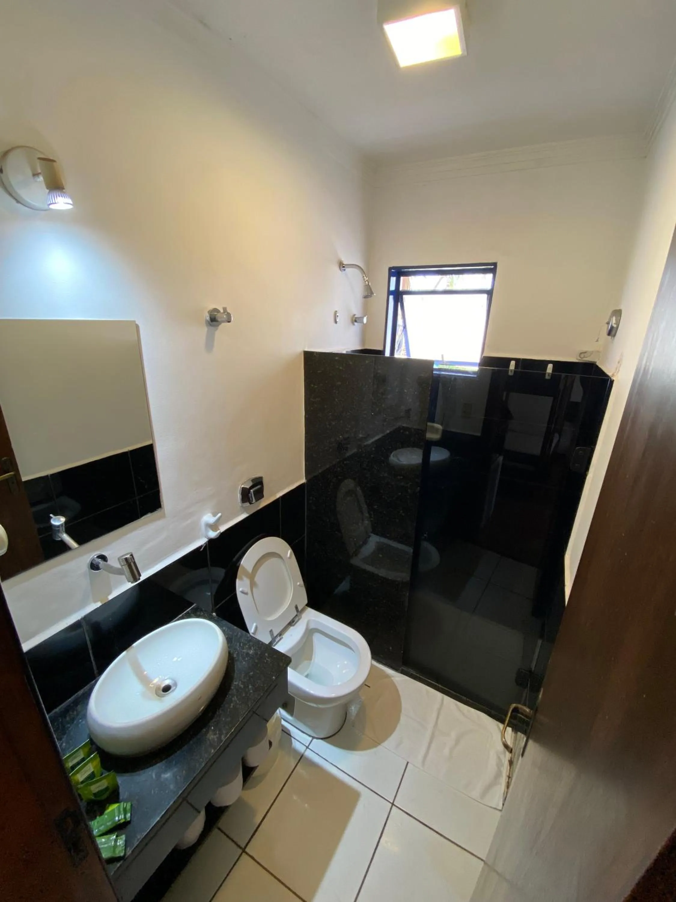 Toilet in Mirante Praia Hotel