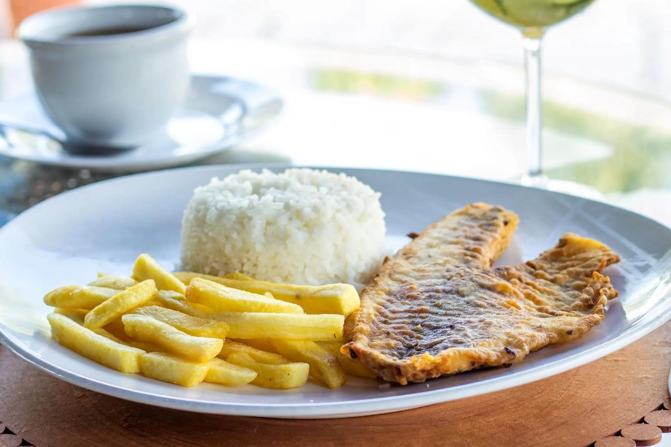 Restaurant/places to eat in Mirante Praia Hotel