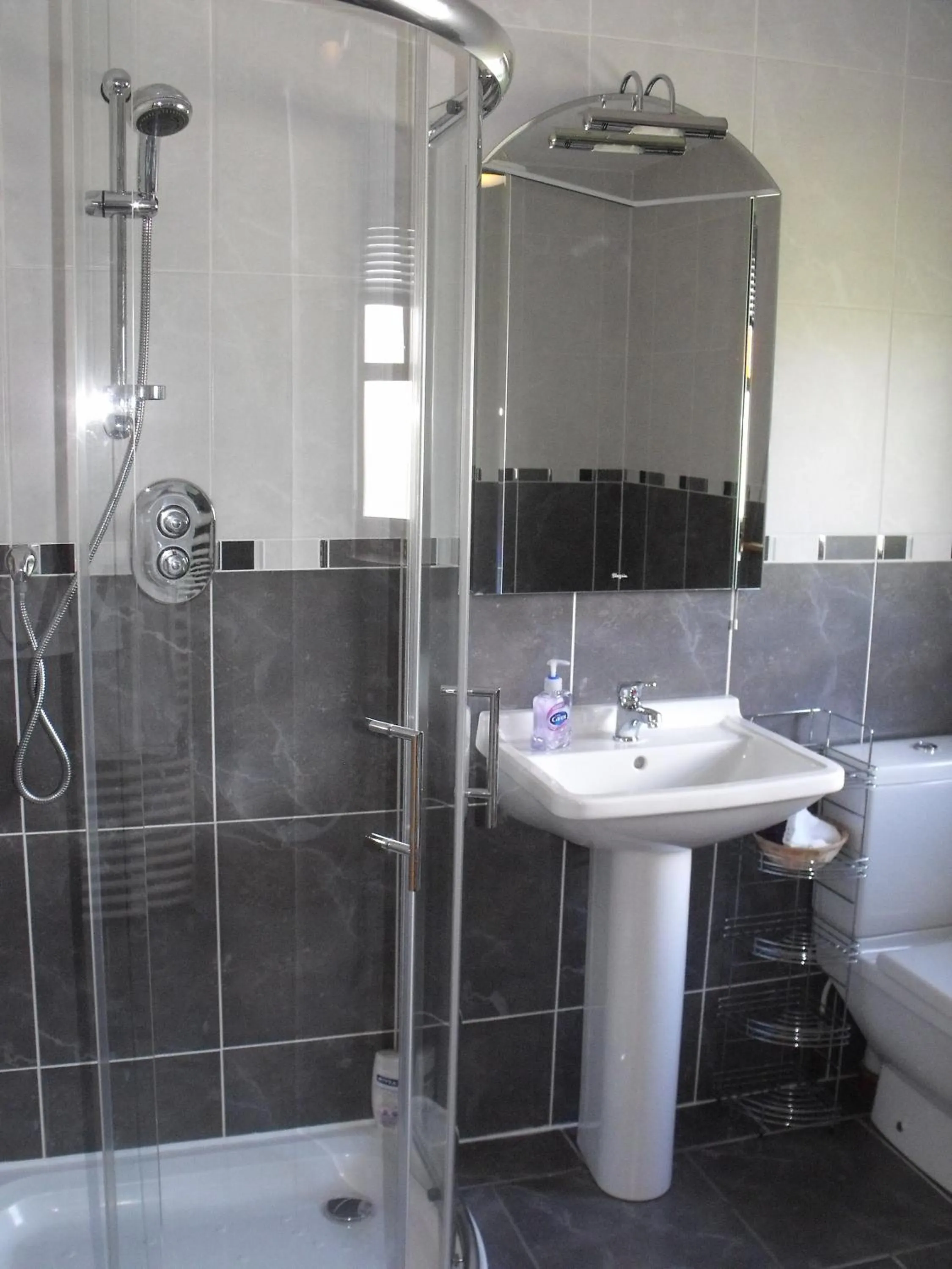 Bathroom in Arisaig Guest House