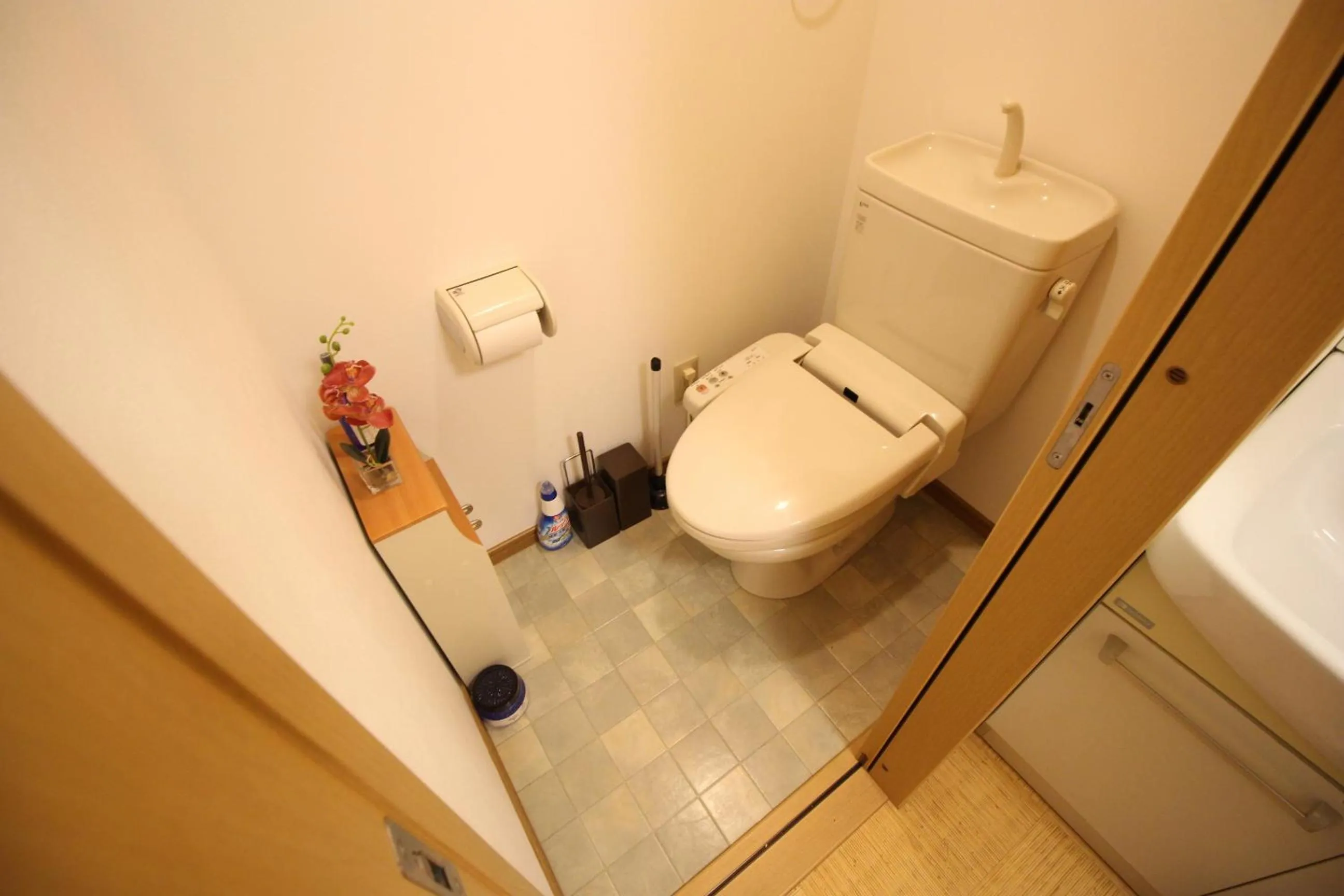 Toilet in TRAD GUEST HOUSE KYOTO Kyomachiya