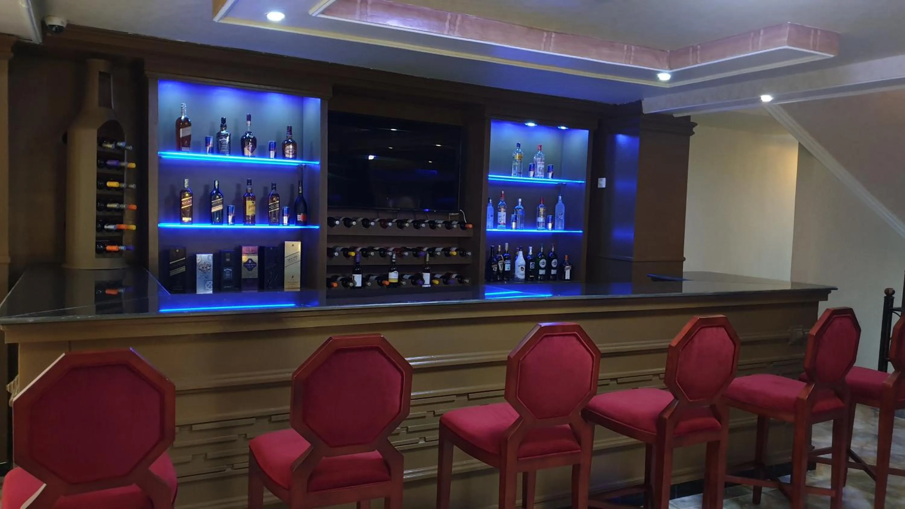 Lounge or bar in Moonlight Hotel Addis Ababa