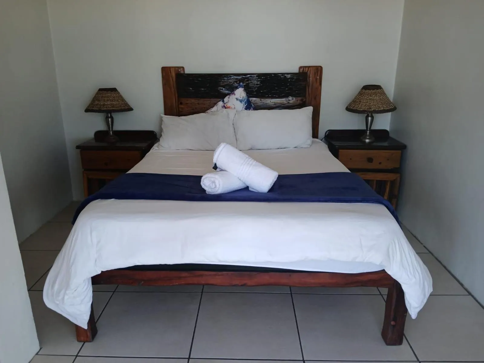 Bed in Island Vibe Backpackers Jeffreys Bay