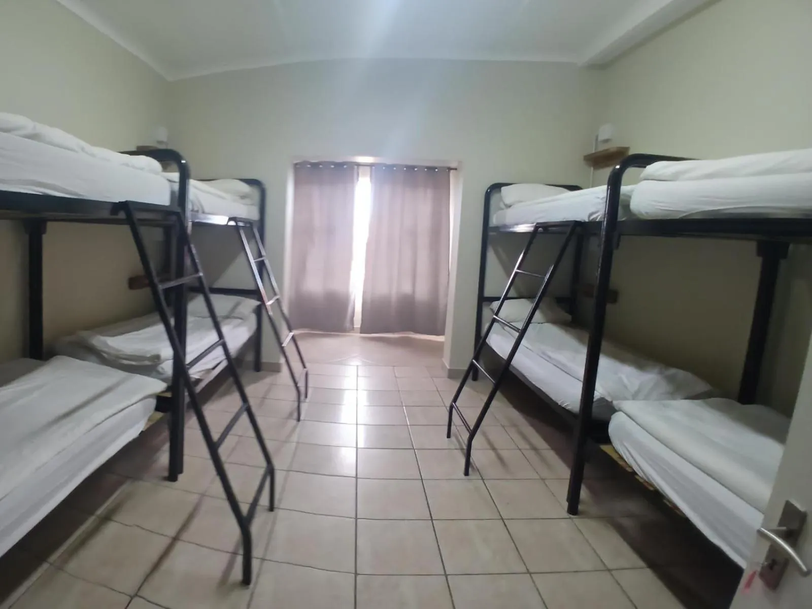 Bed in Island Vibe Backpackers Jeffreys Bay