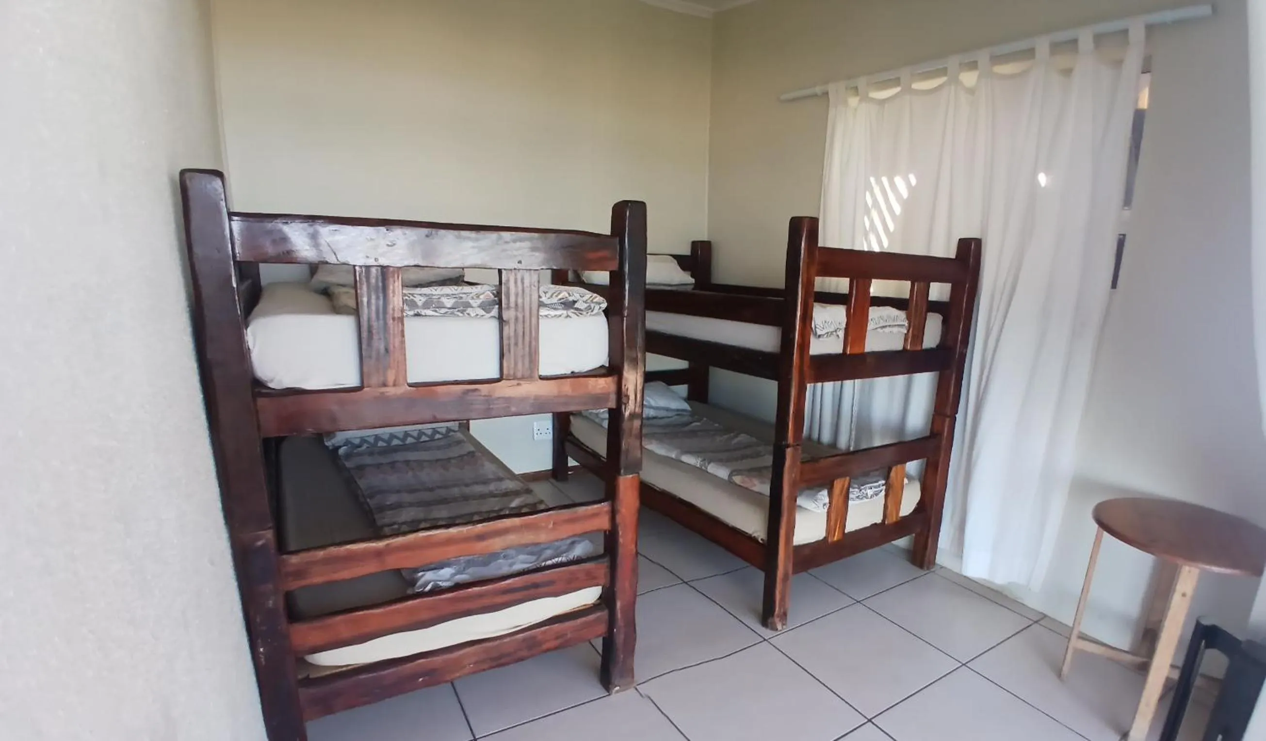 Bed in Island Vibe Backpackers Jeffreys Bay