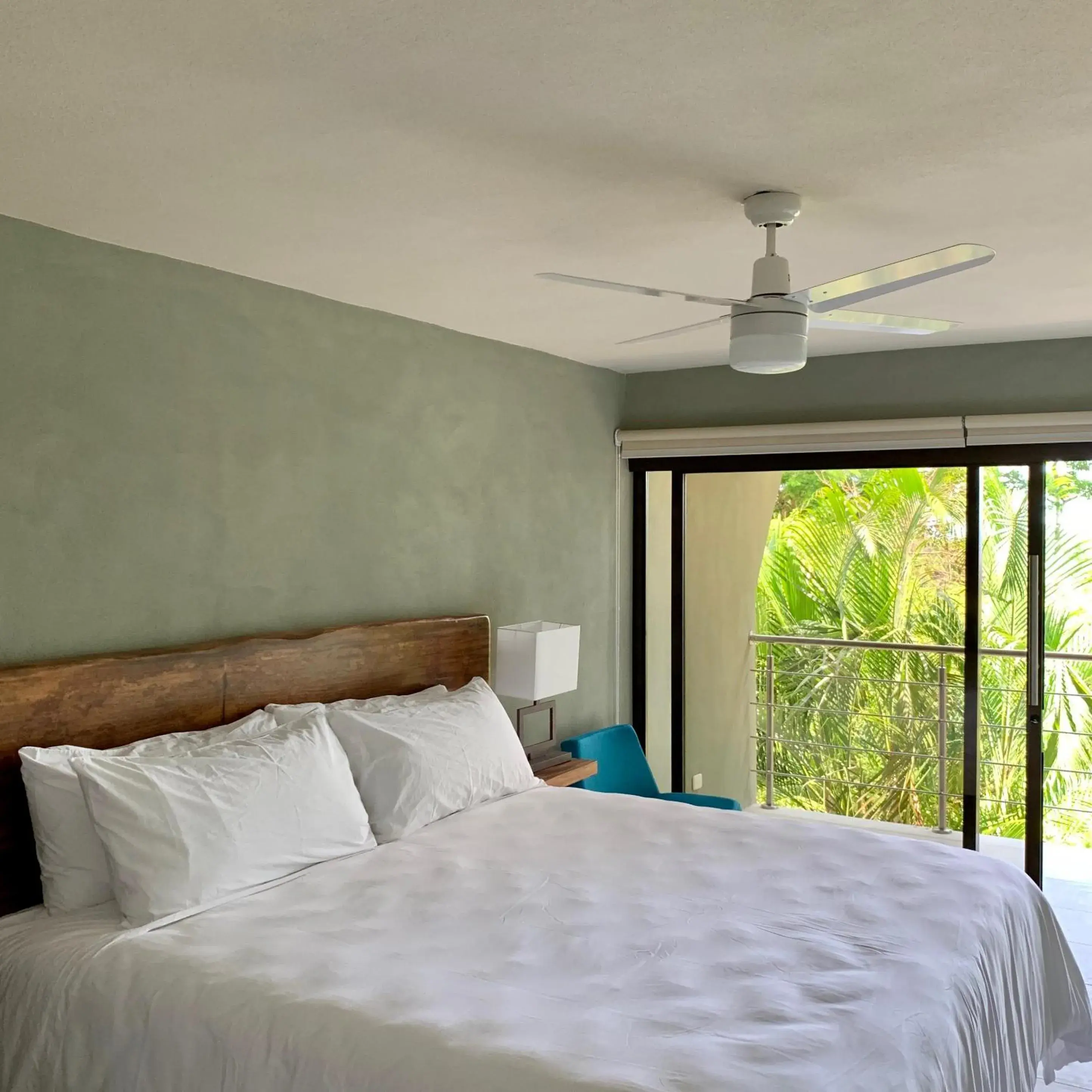 Deluxe Double Room with Side Sea View - Mountainside in Karahe Beach Hotel Deluxe Double Room with Side Sea View - Mountainside in Karahe Beach Hotel