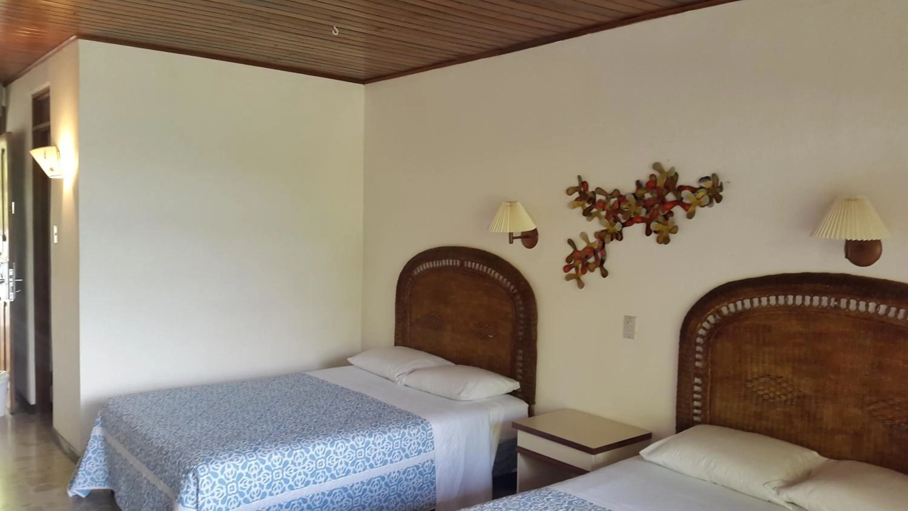 Bed in Karahe Beach Hotel