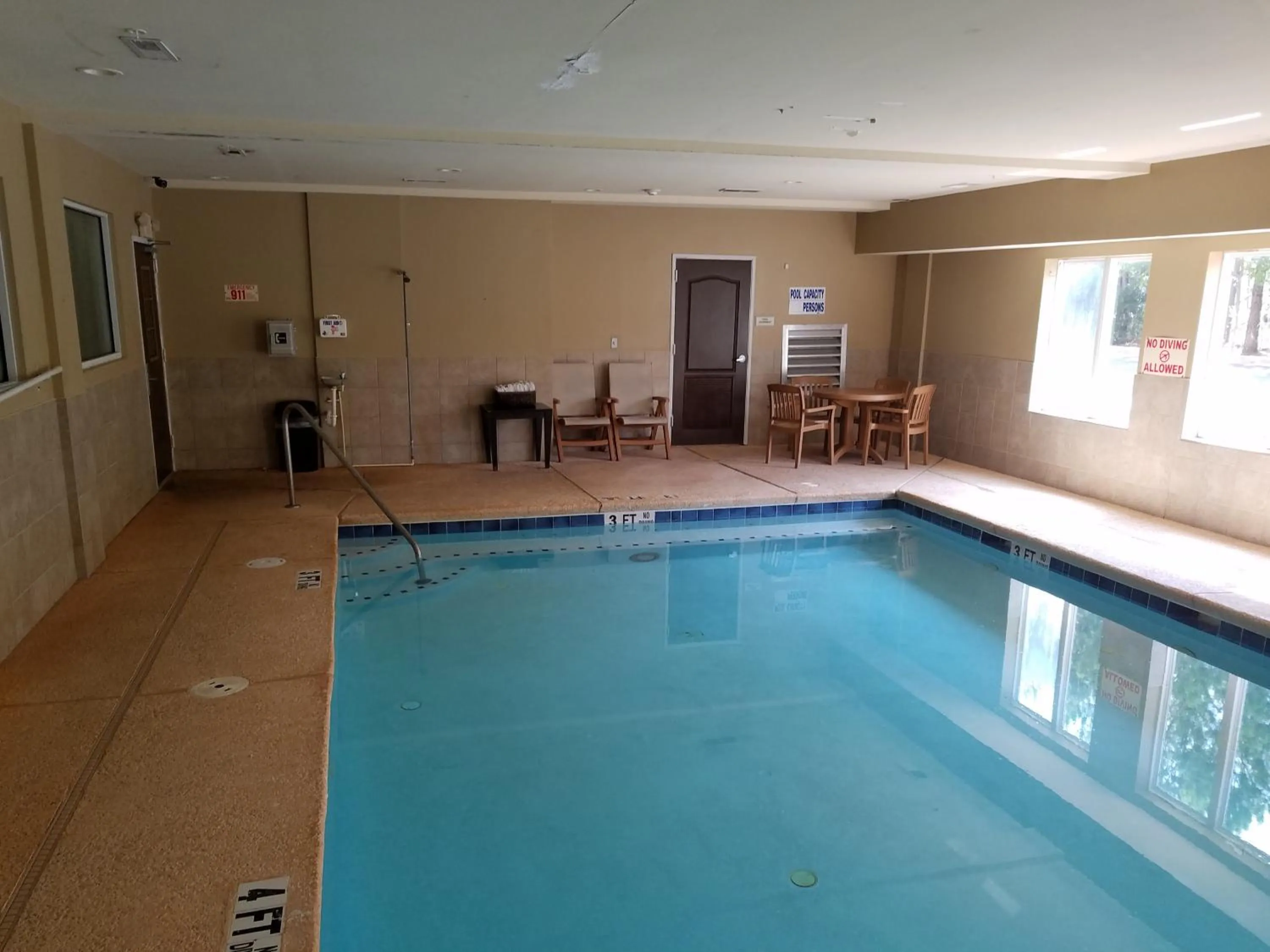 Swimming pool in La Quinta by Wyndham Atlanta Union City