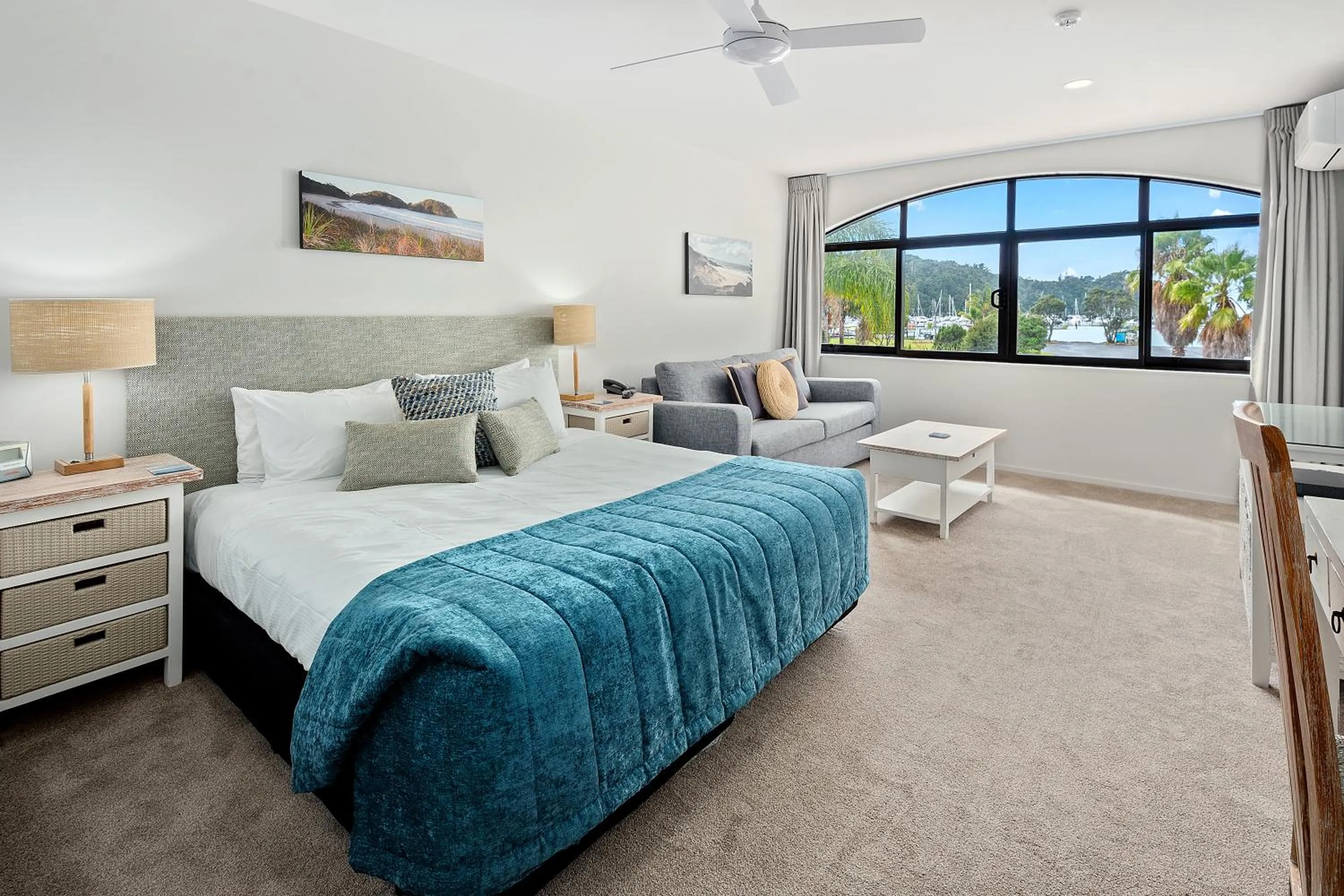 Bed in Quality Hotel Oceans Tutukaka