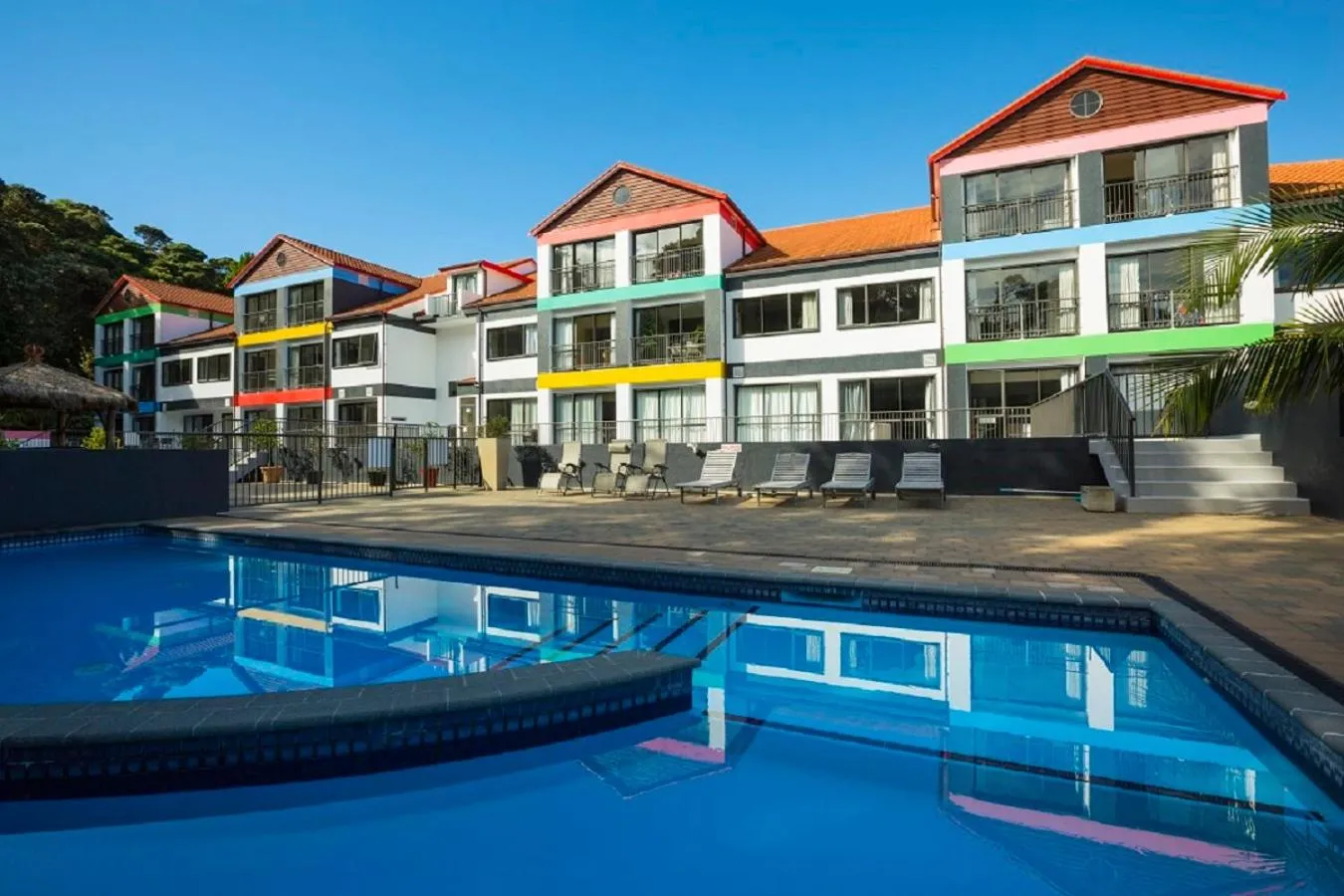 BBQ facilities in Quality Hotel Oceans Tutukaka