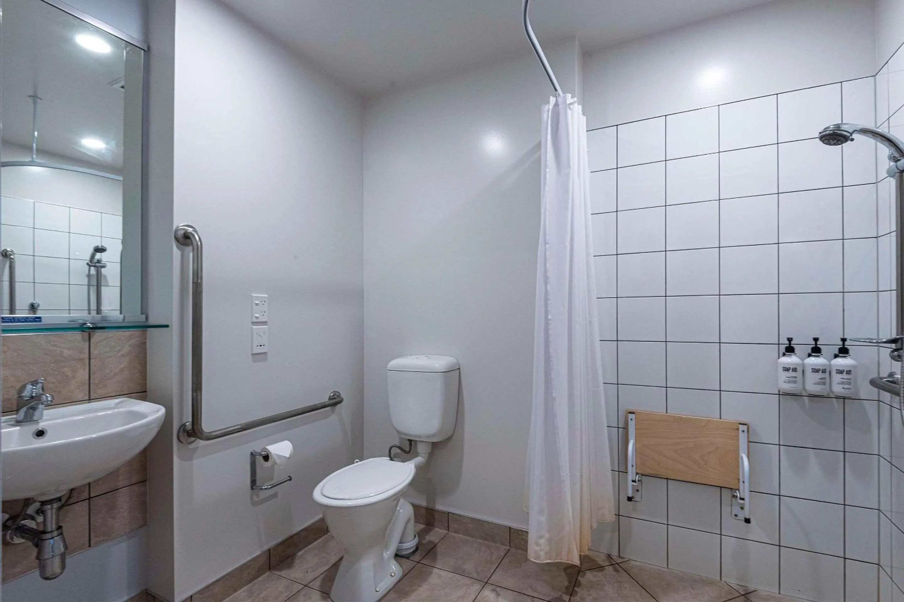 Bedroom in Quality Hotel Oceans Tutukaka