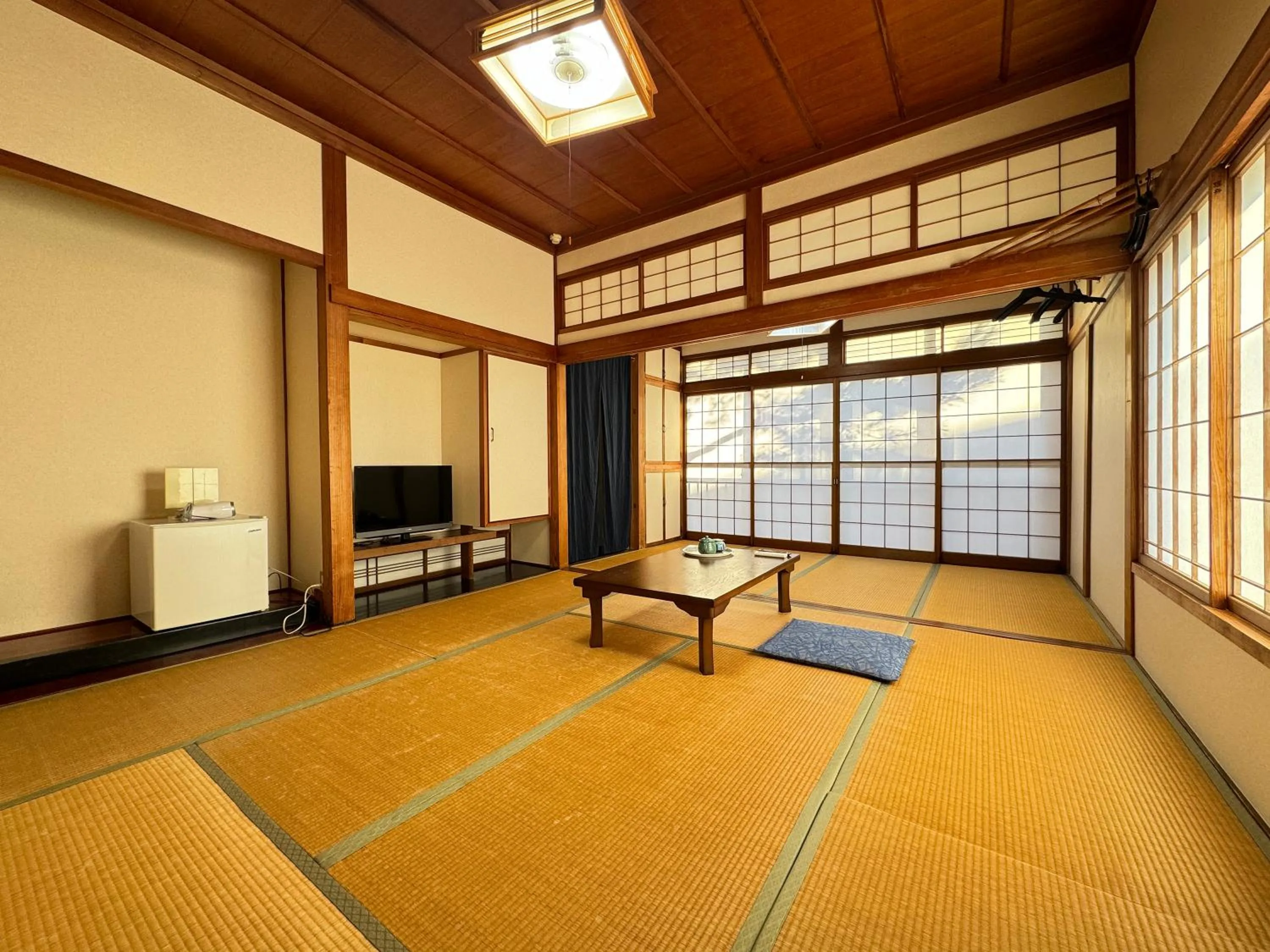 Photo of the whole room in Shiroyamasou