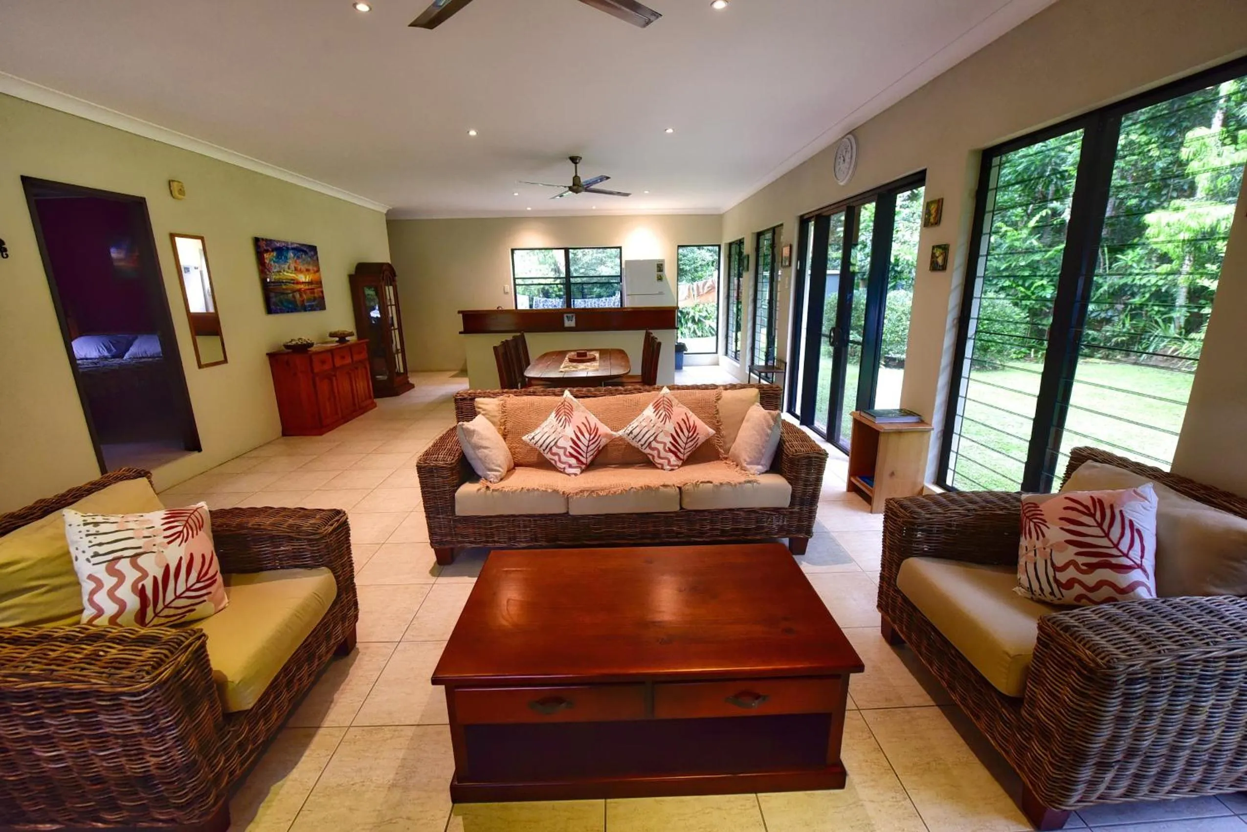 Property building in Thornton Beach Bungalows Daintree