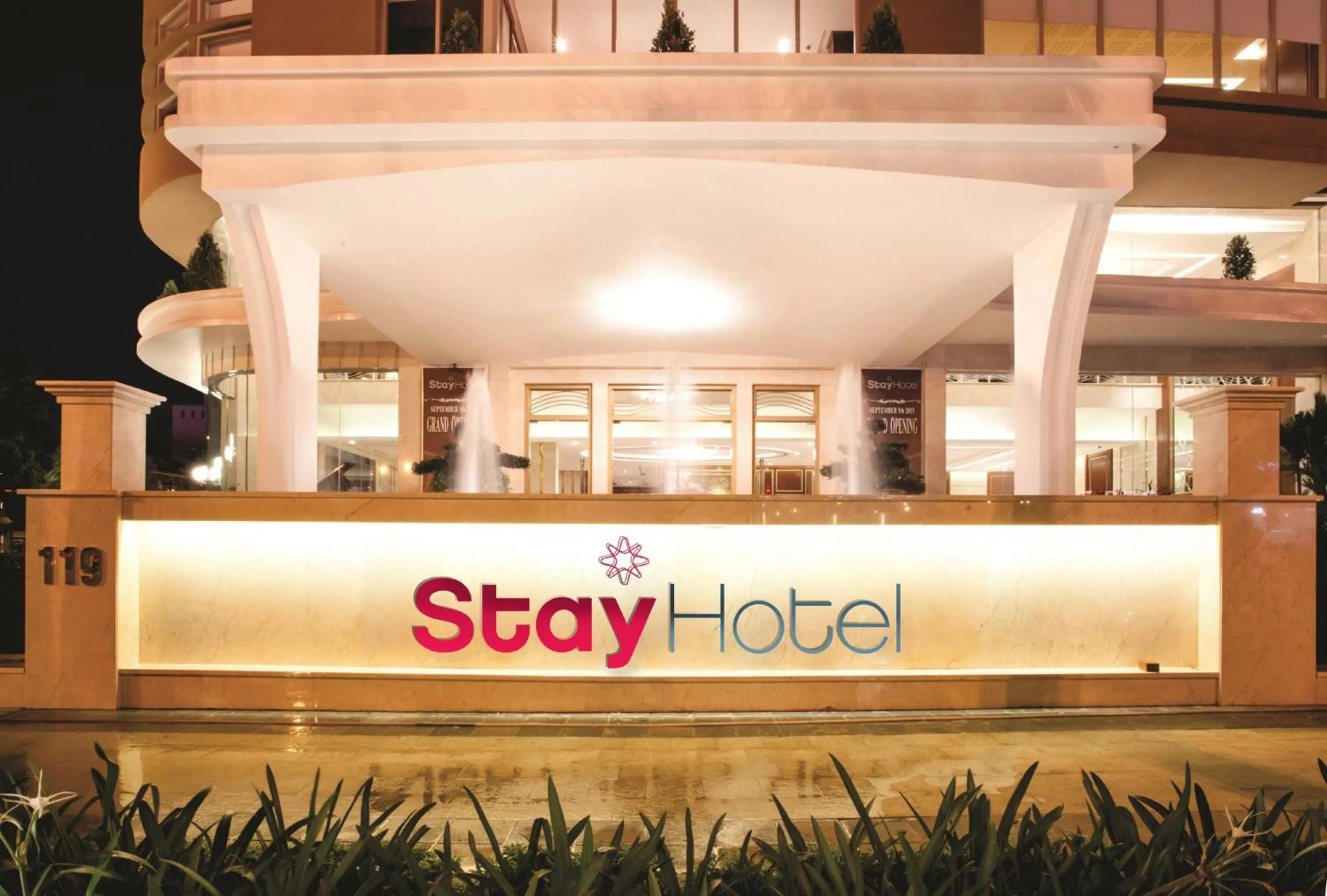 Facade/entrance in Stay Hotel