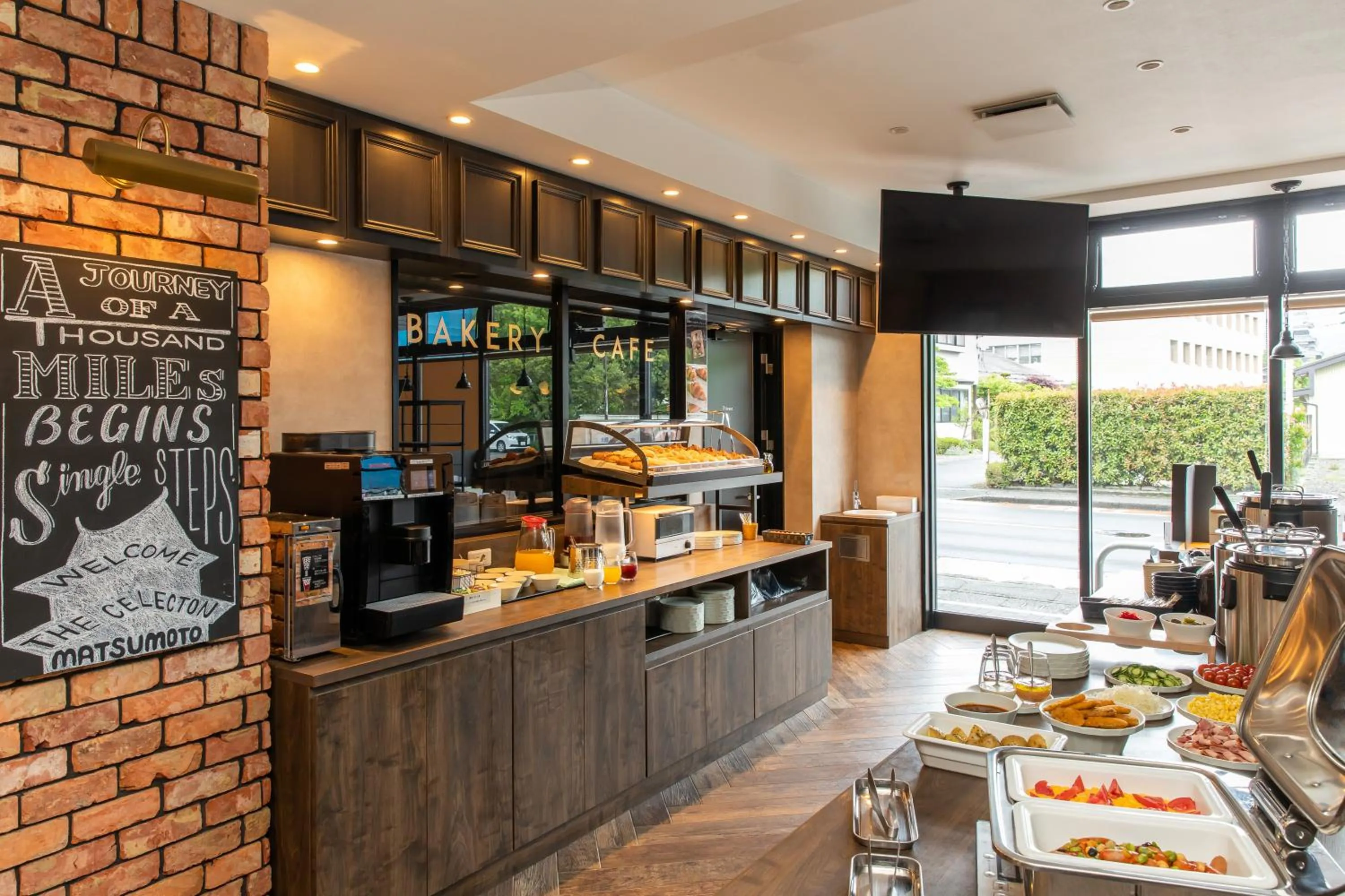 Restaurant/places to eat in The Celecton Matsumoto