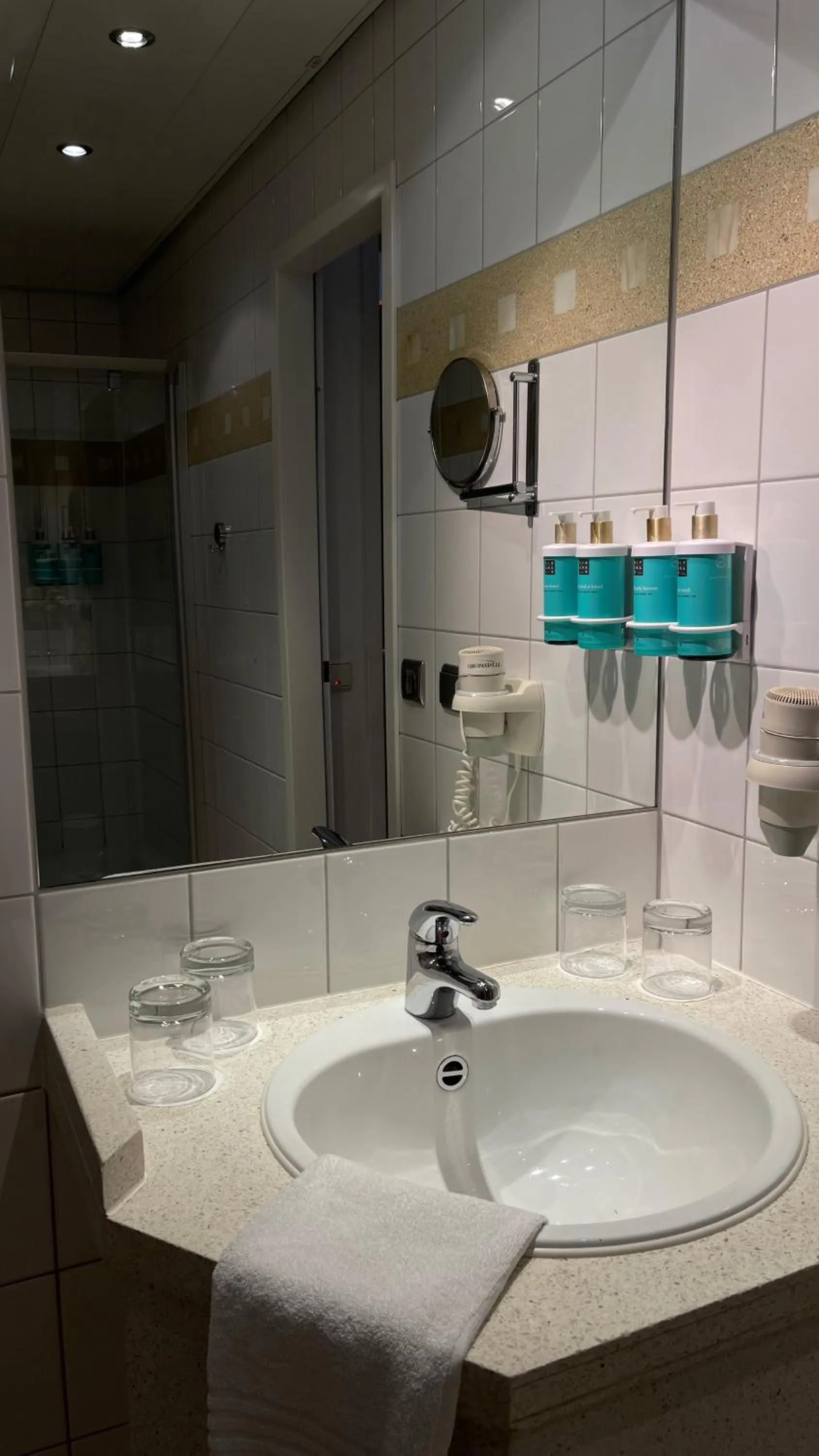 Toilet in NOVOTEL Hildesheim City