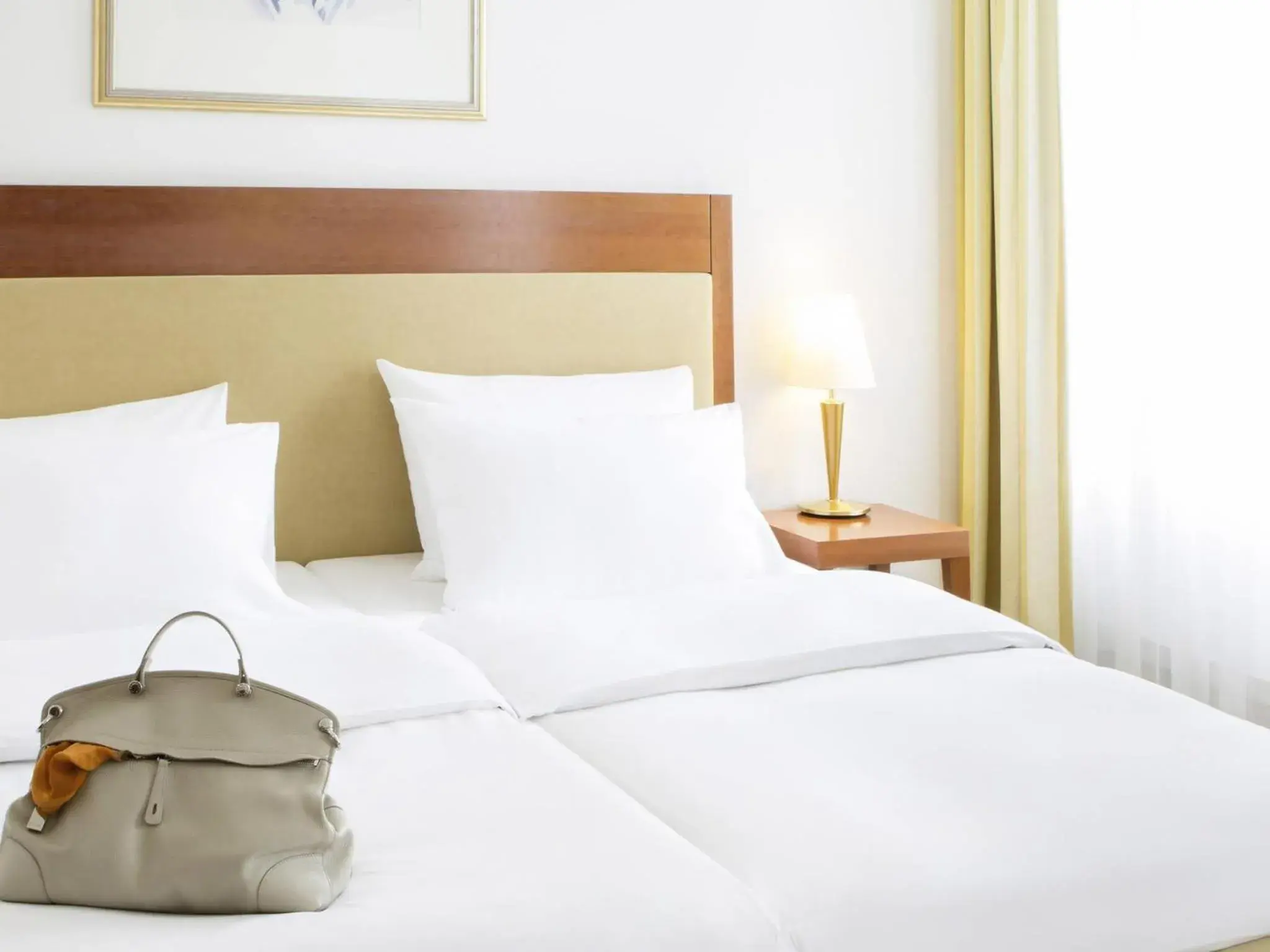 Standard One Double Bed in NOVOTEL Hildesheim City Standard One Double Bed in NOVOTEL Hildesheim City