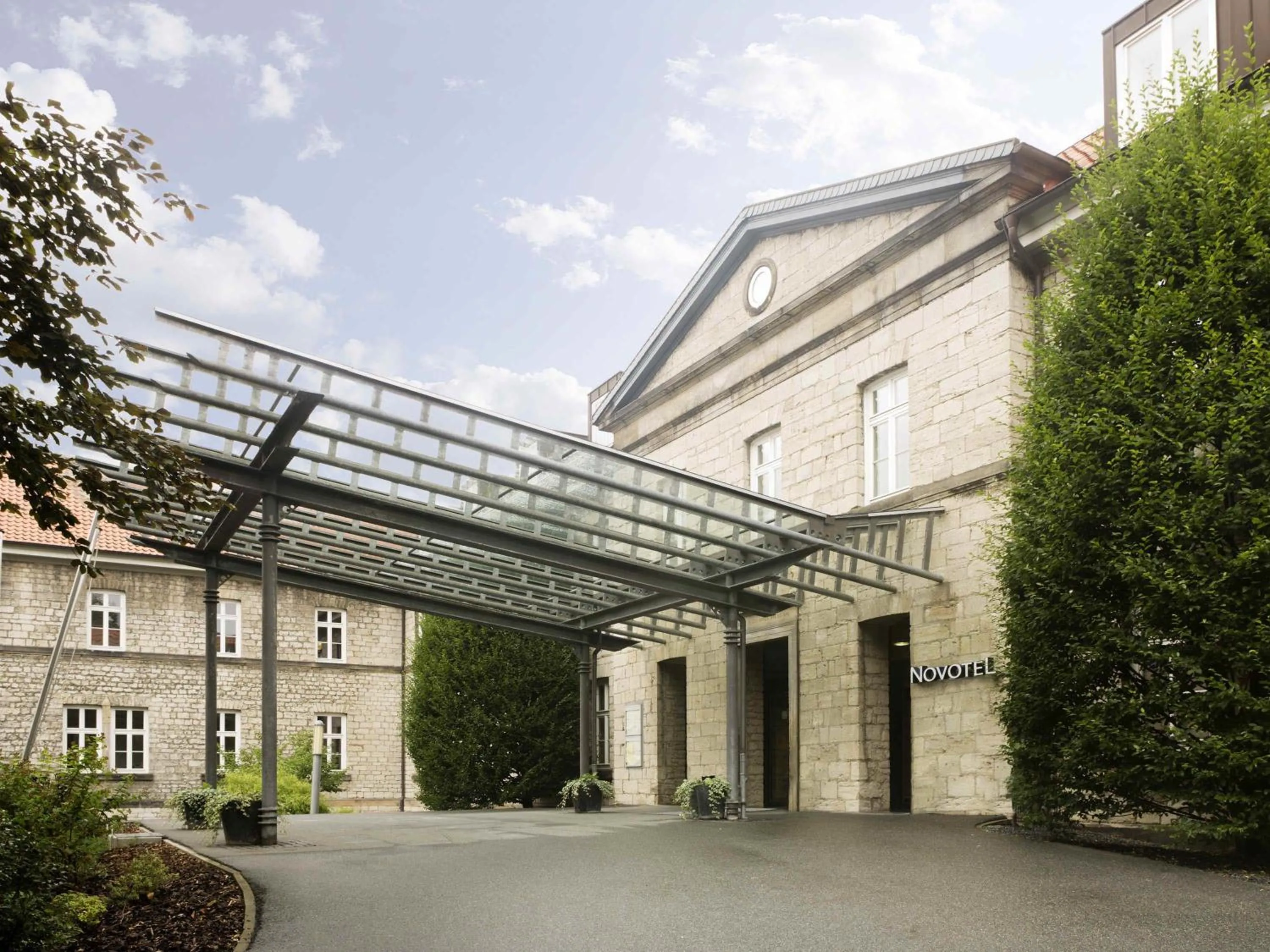 Property building in NOVOTEL Hildesheim City