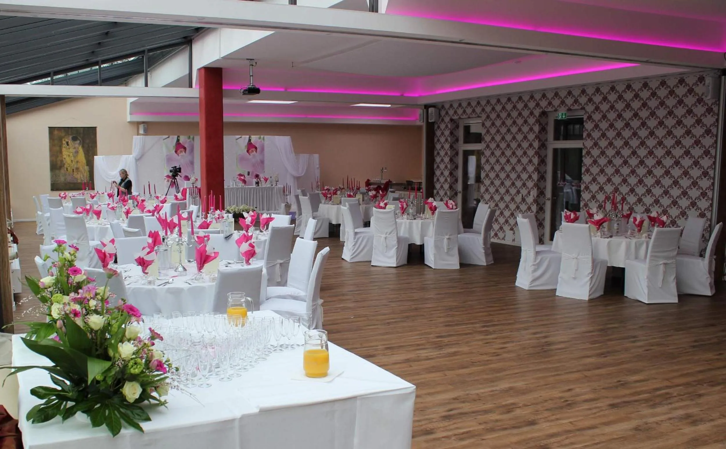 Restaurant/places to eat in Hotel zur Heideblüte