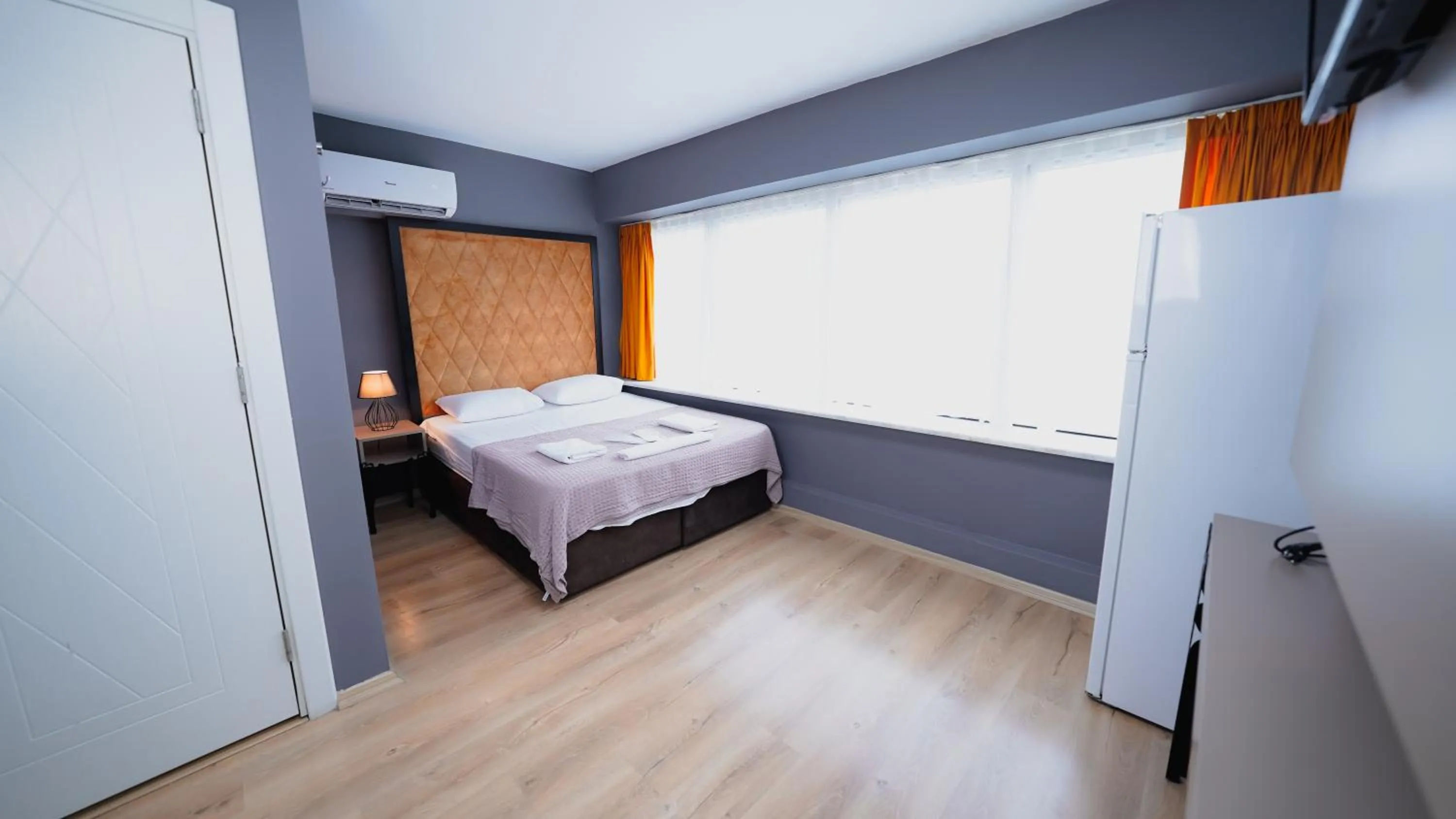 Bed in Luka Suit Hotel