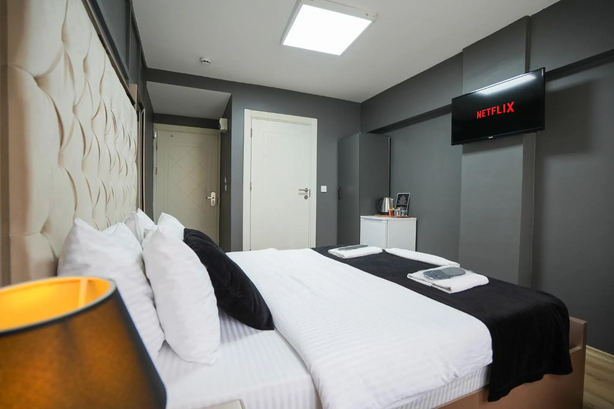 Bed in Luka Suit Hotel