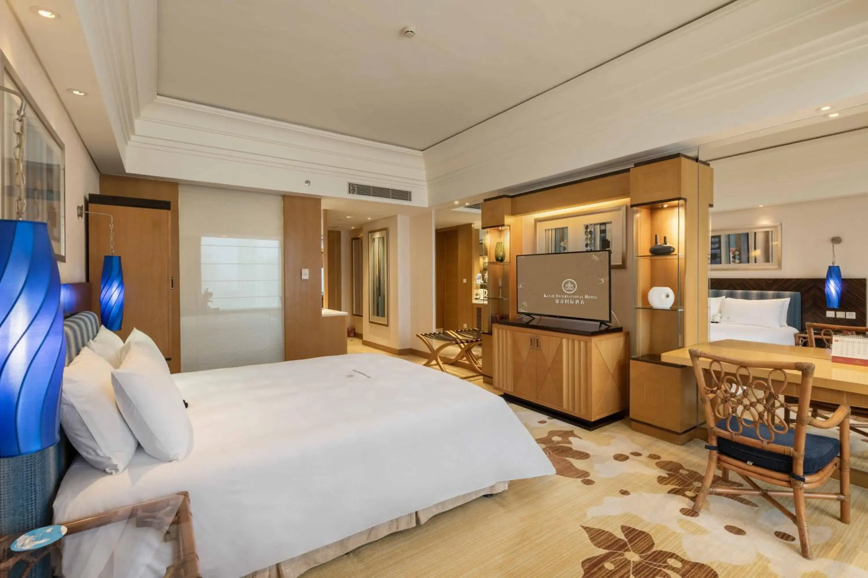 Business King Room with RIver View in Huizhou Kande International Hotel Business King Room with RIver View in Huizhou Kande International Hotel