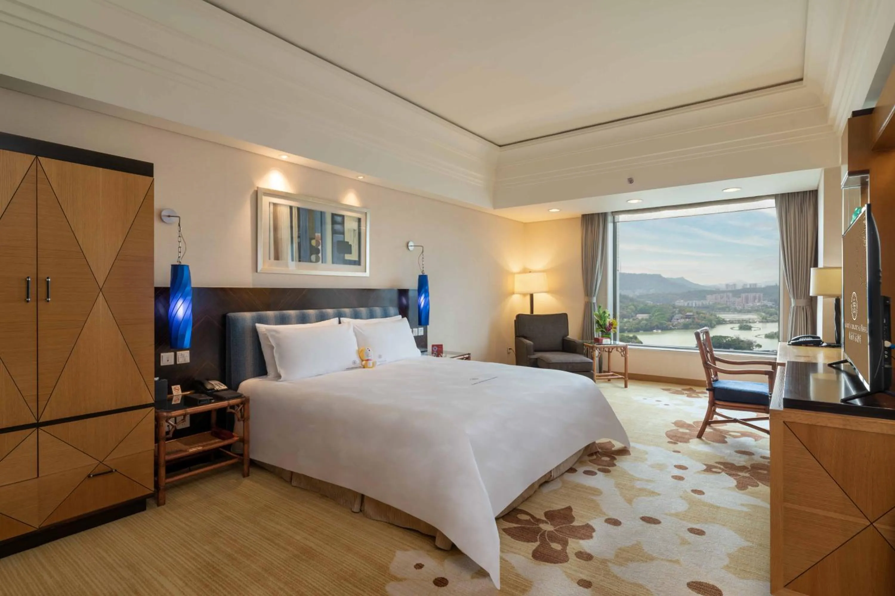 Property building, Bed in Huizhou Kande International Hotel