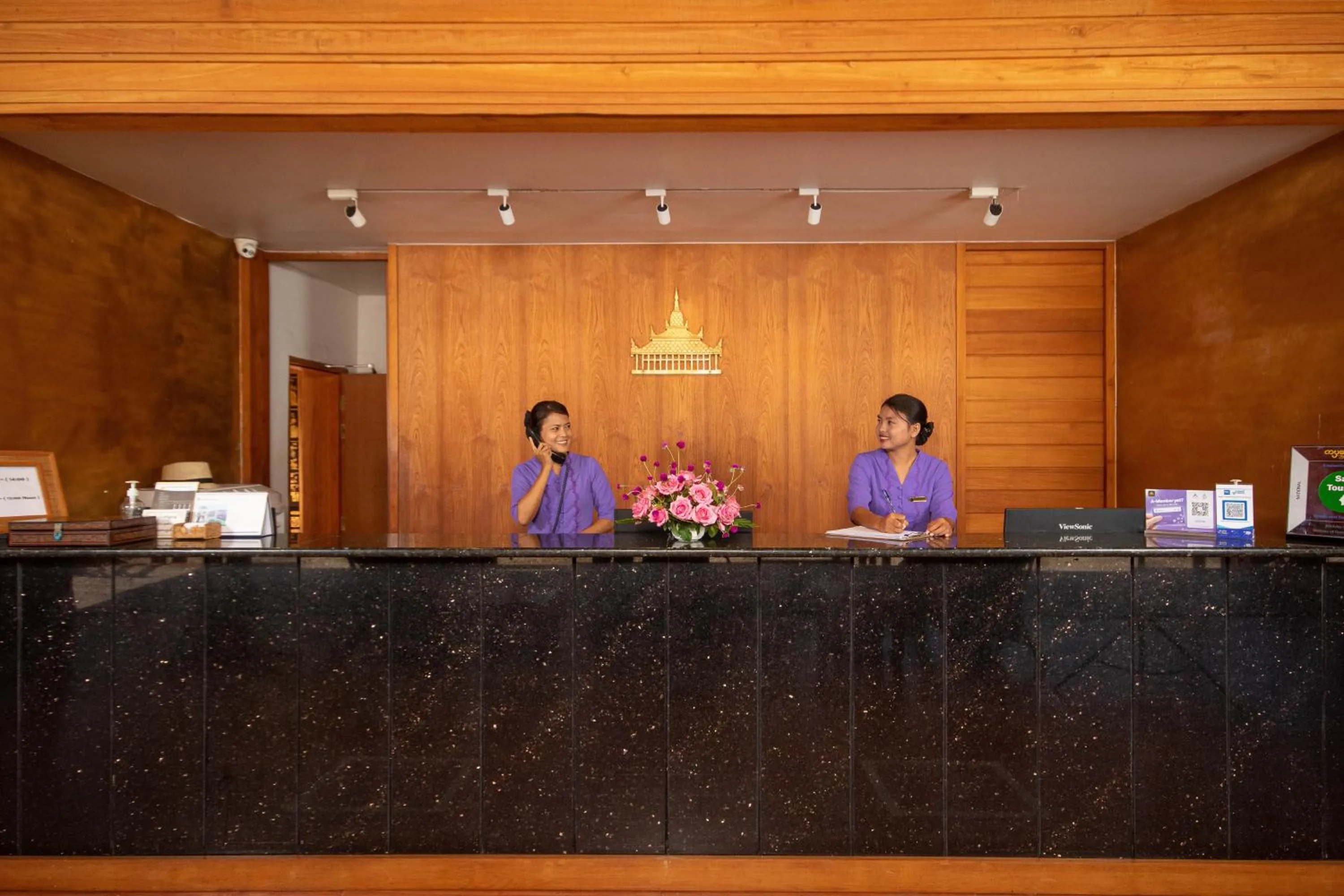 Lobby or reception in Bagan Thiripyitsaya Sanctuary Resort