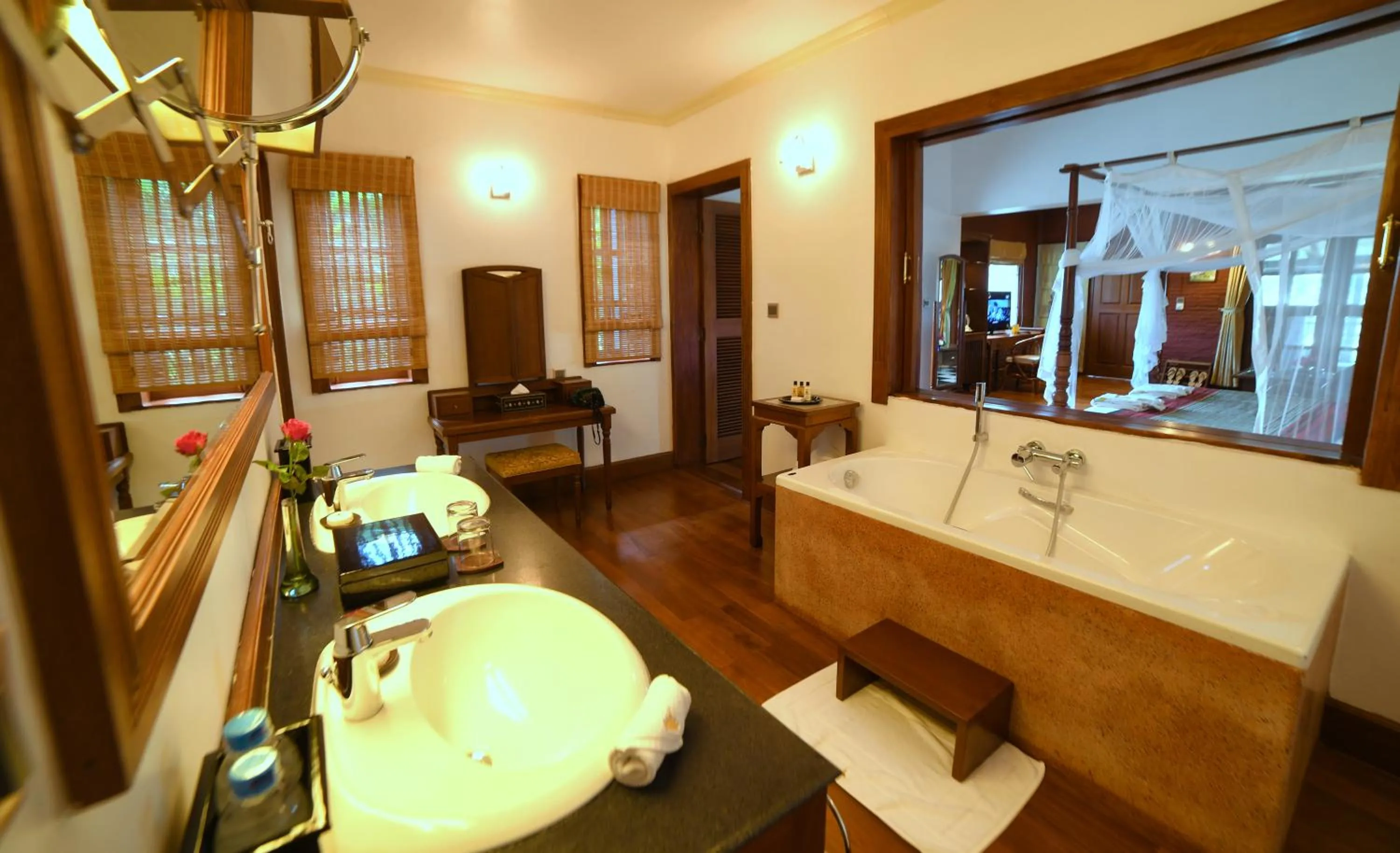 Bathroom in Bagan Thiripyitsaya Sanctuary Resort