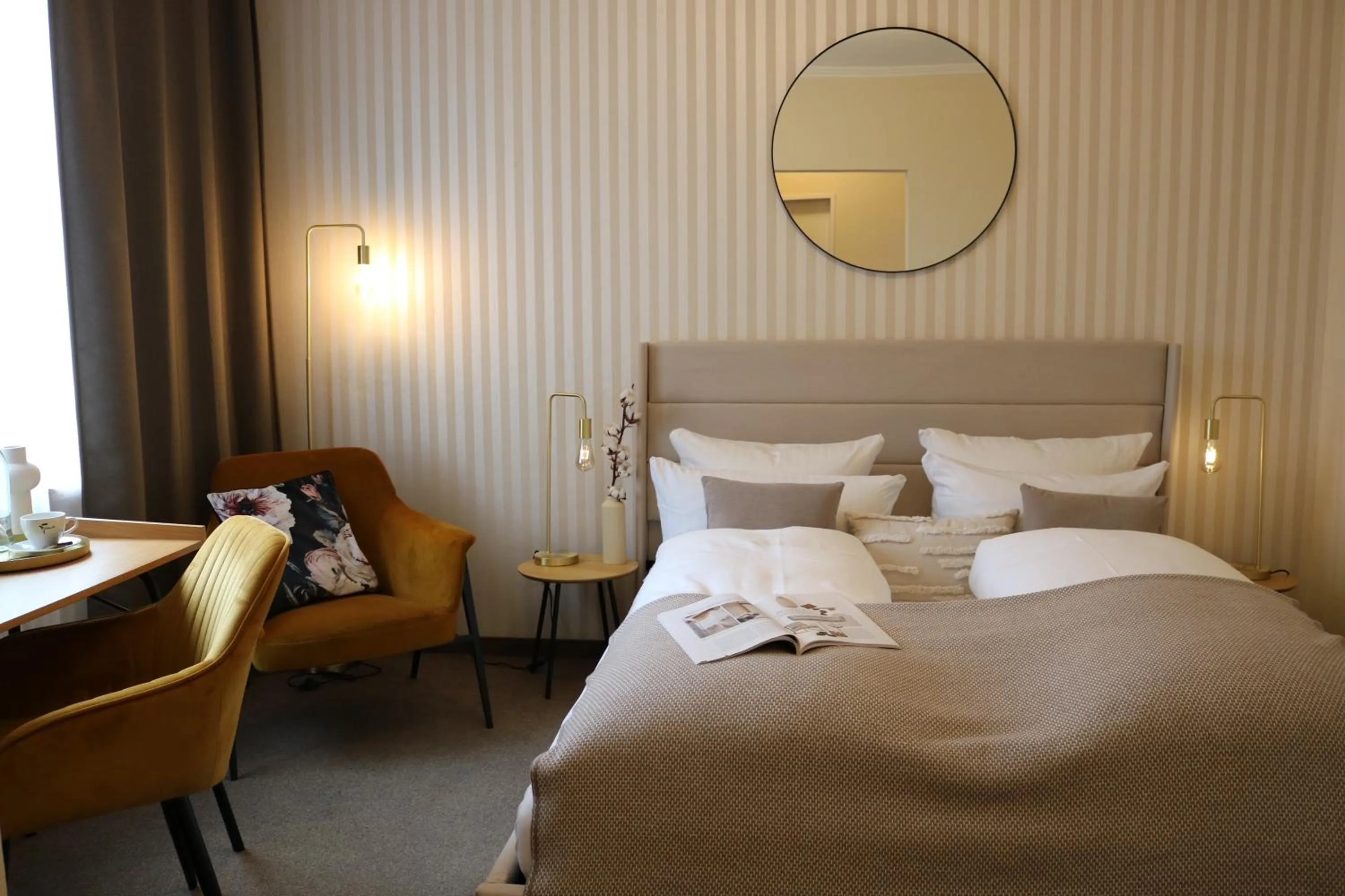 Photo of the whole room, Bed in Hotel Stadt Hamburg