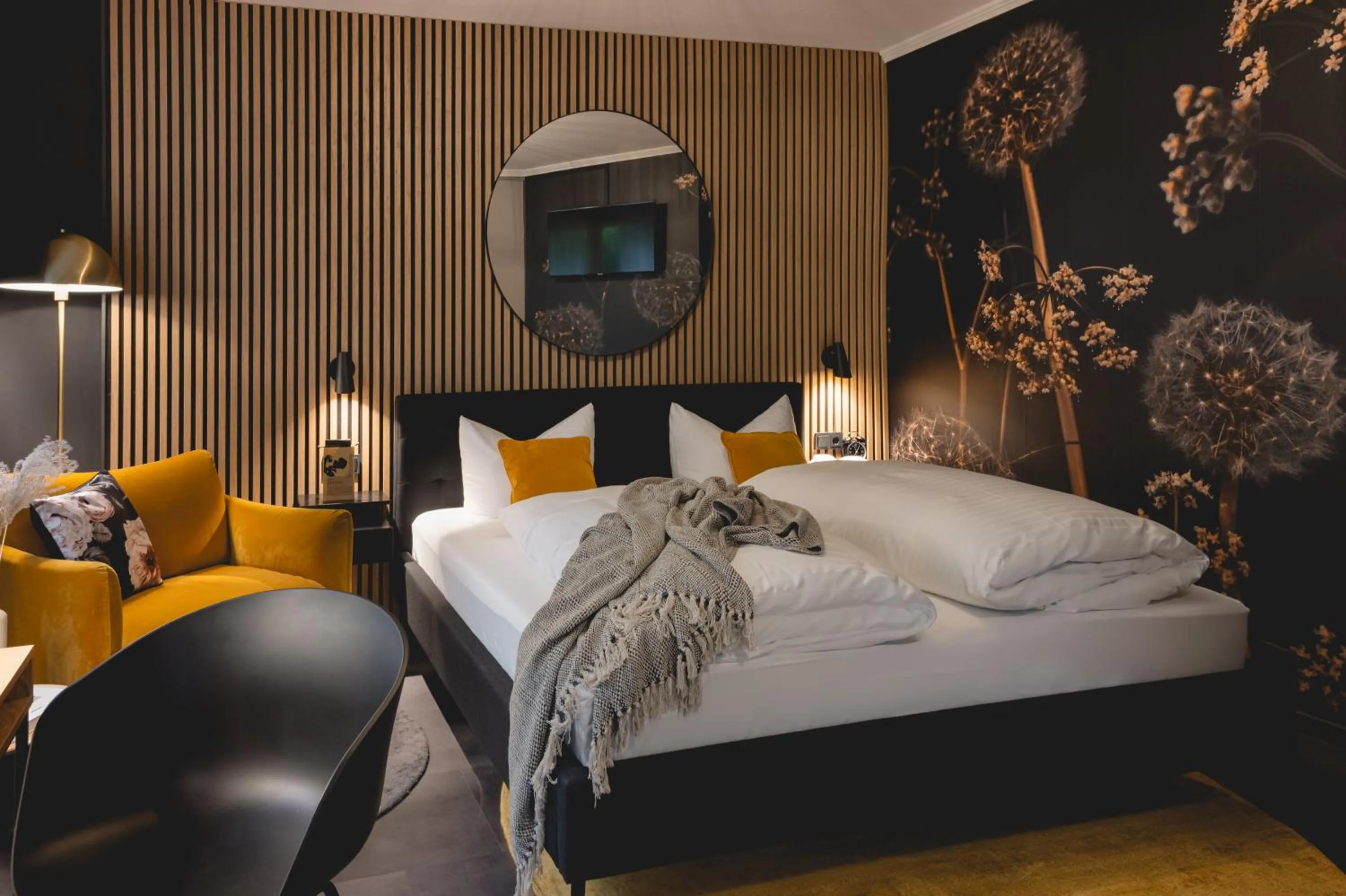 Photo of the whole room, Bed in Hotel Stadt Hamburg