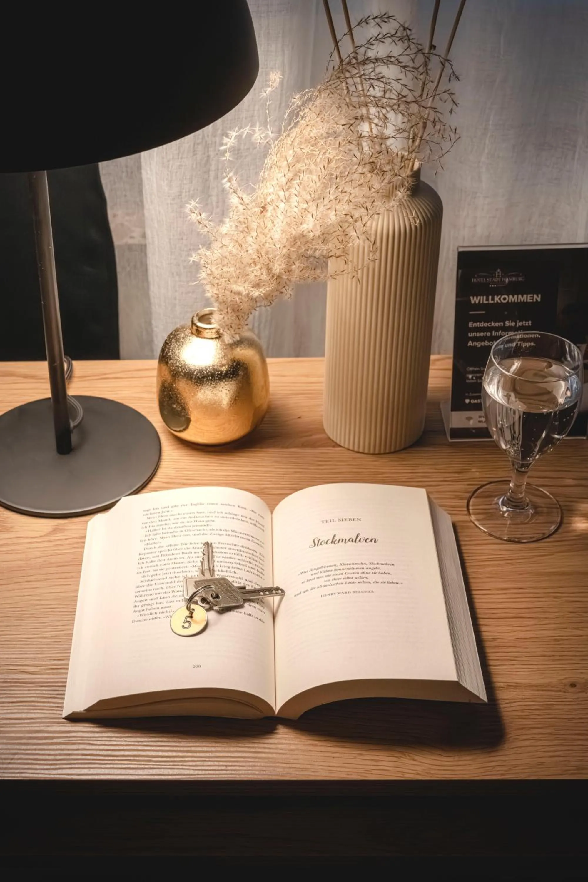 Photo of the whole room in Hotel Stadt Hamburg