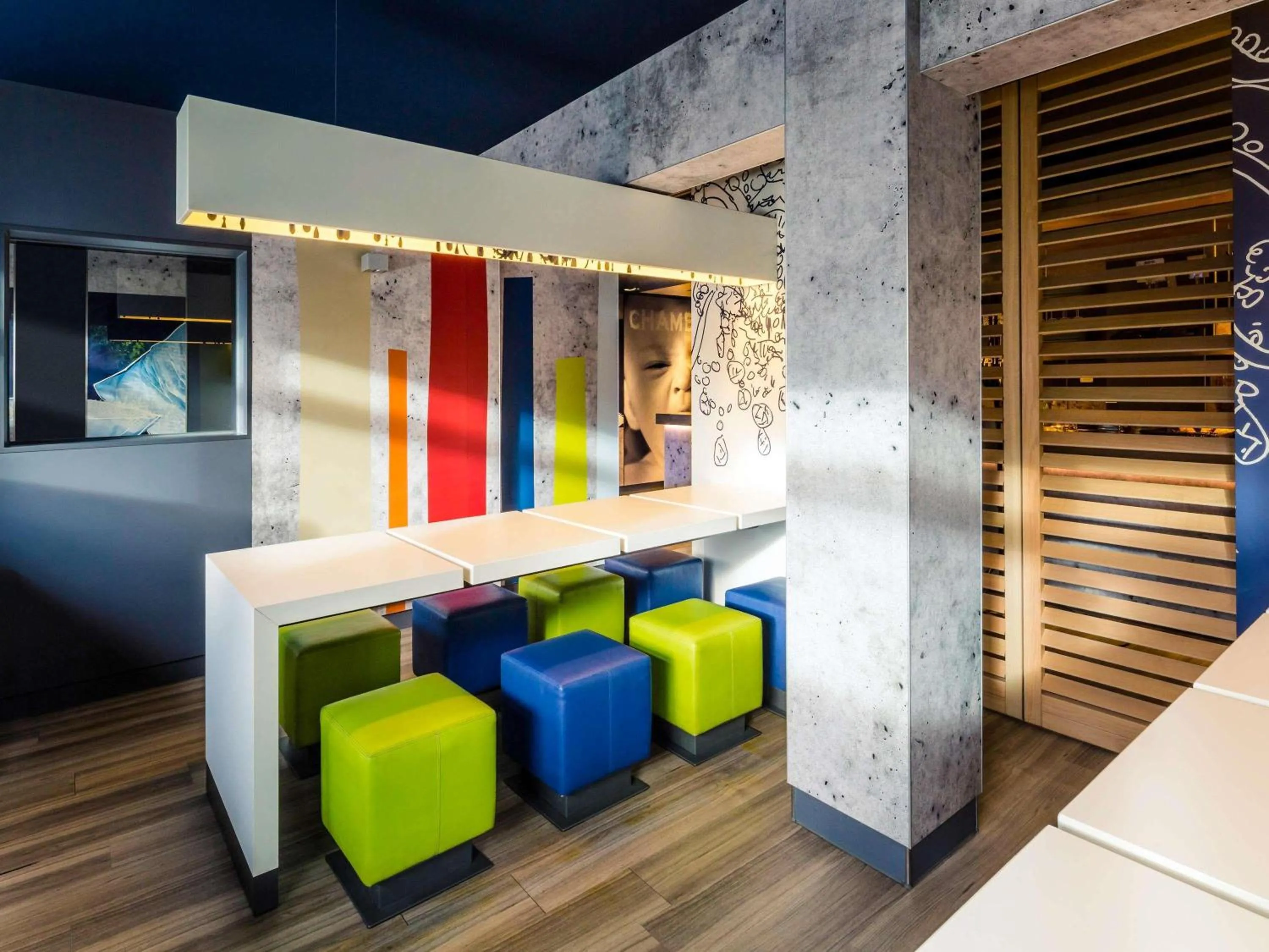 Breakfast, Bed in Ibis Budget Vélizy