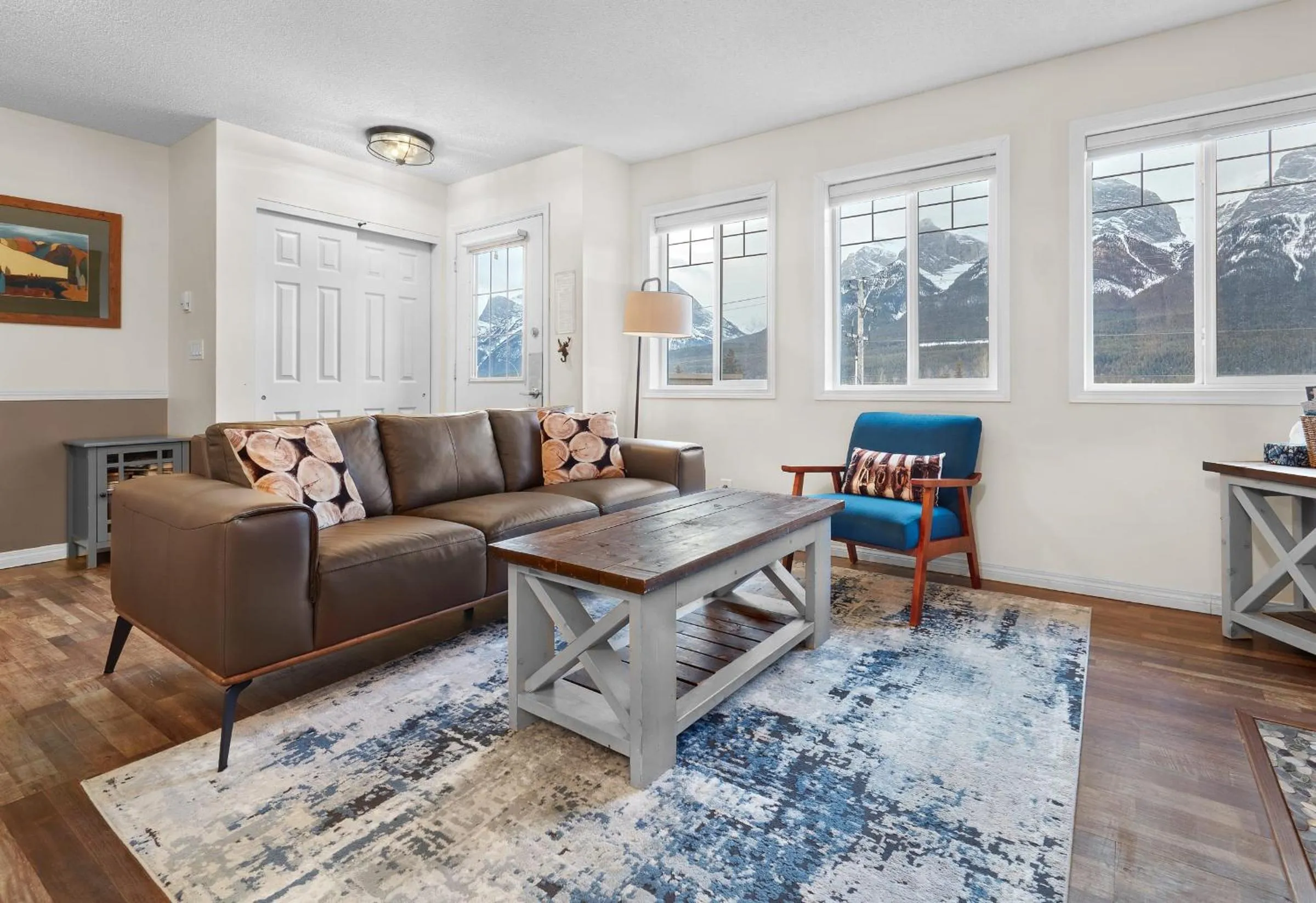 Mountain Gate - Pet Friendly 2BR w Mountain Views and open hot tub