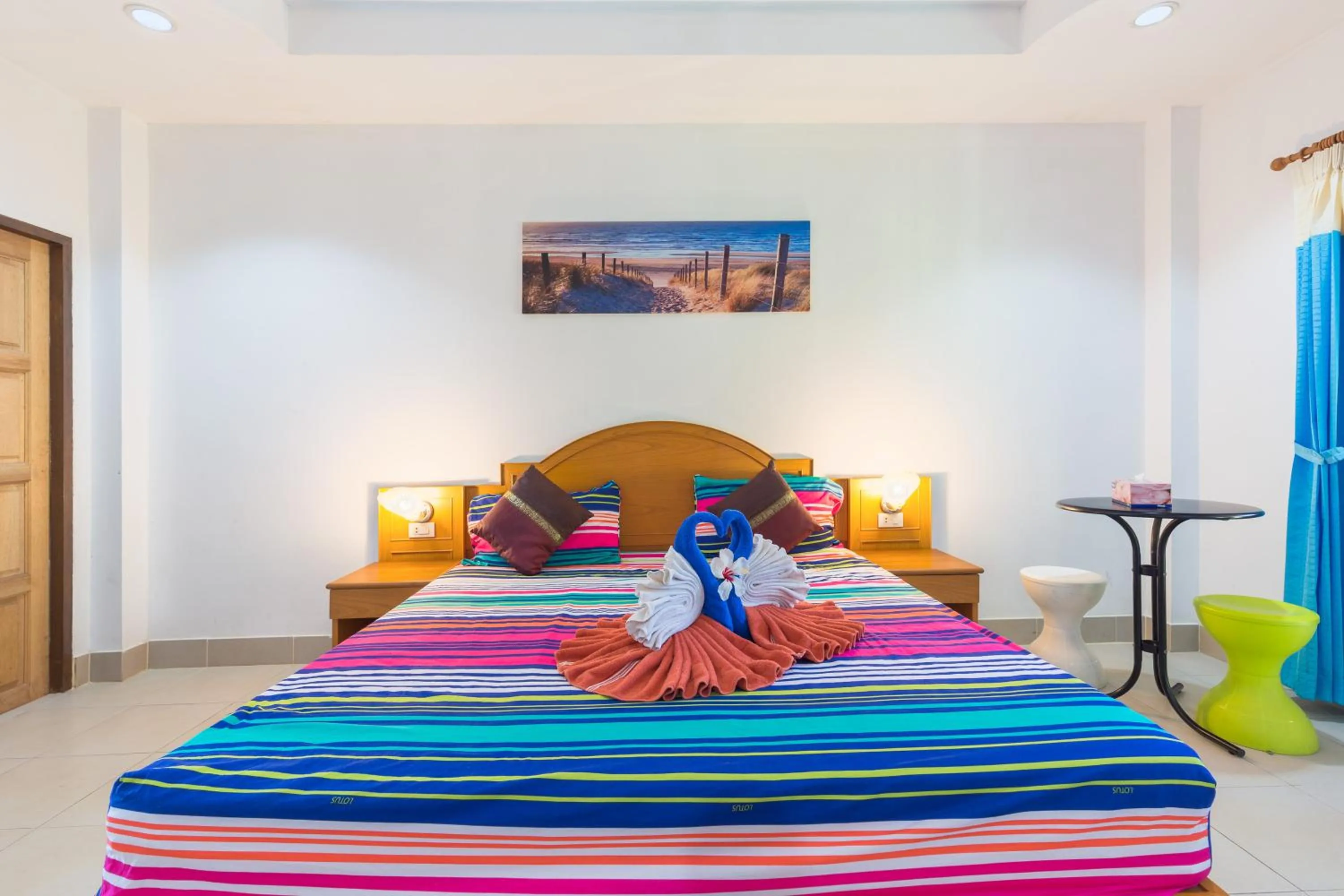 Bedroom, Bed in Grand View