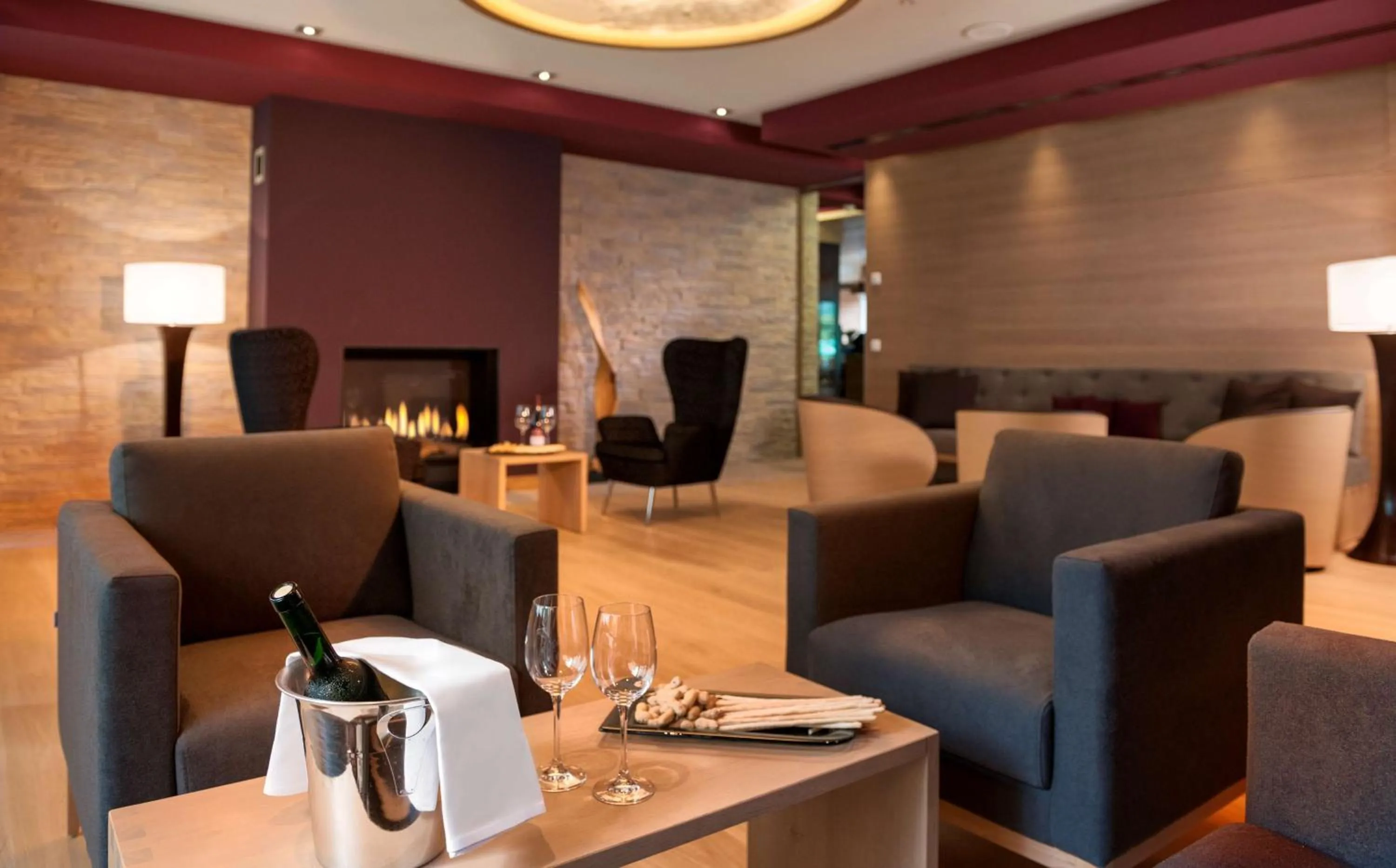 Lounge or bar in Dorint Thermenhotel Freiburg