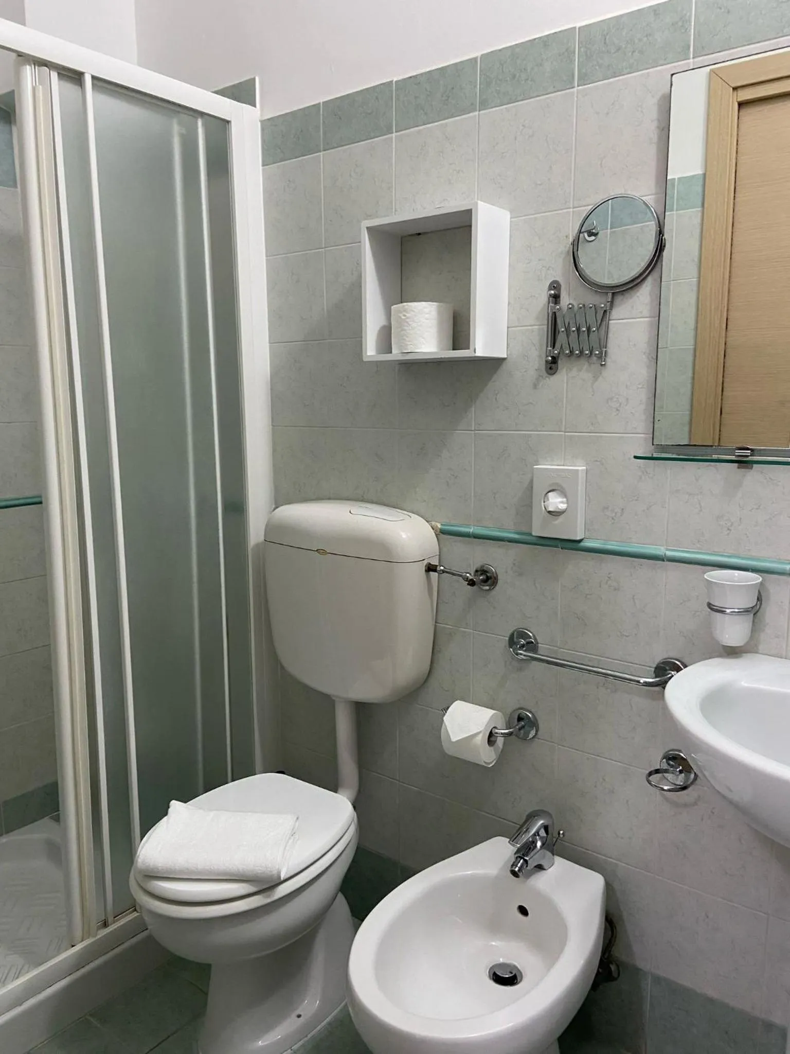 Bathroom in Maniel Beach Hotel