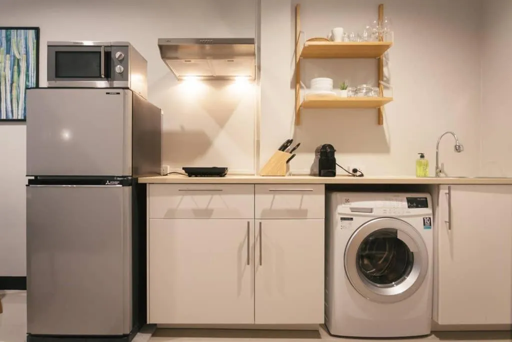 S2 Silom Large room 4-6 guests Full kitchen WIFI