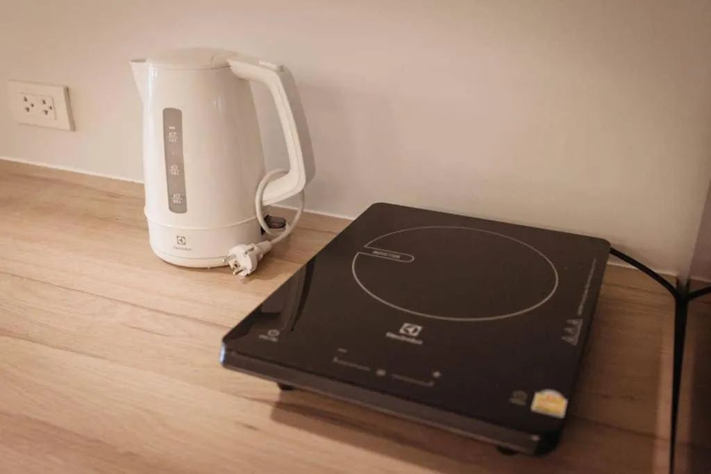 S2 Silom Large room 4-6 guests Full kitchen WIFI