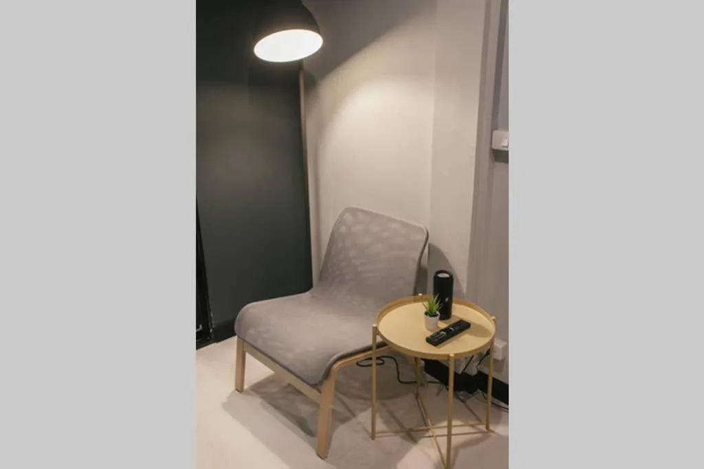 S2 Silom Large room 4-6 guests Full kitchen WIFI