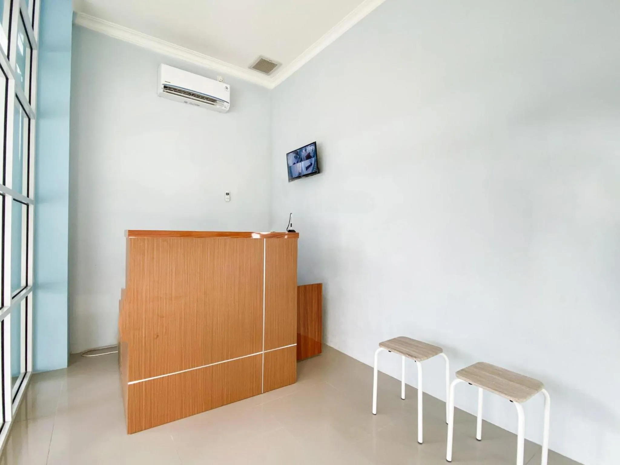 Lobby or reception in Hotel O Guesthouse Pagi Sore Syariah