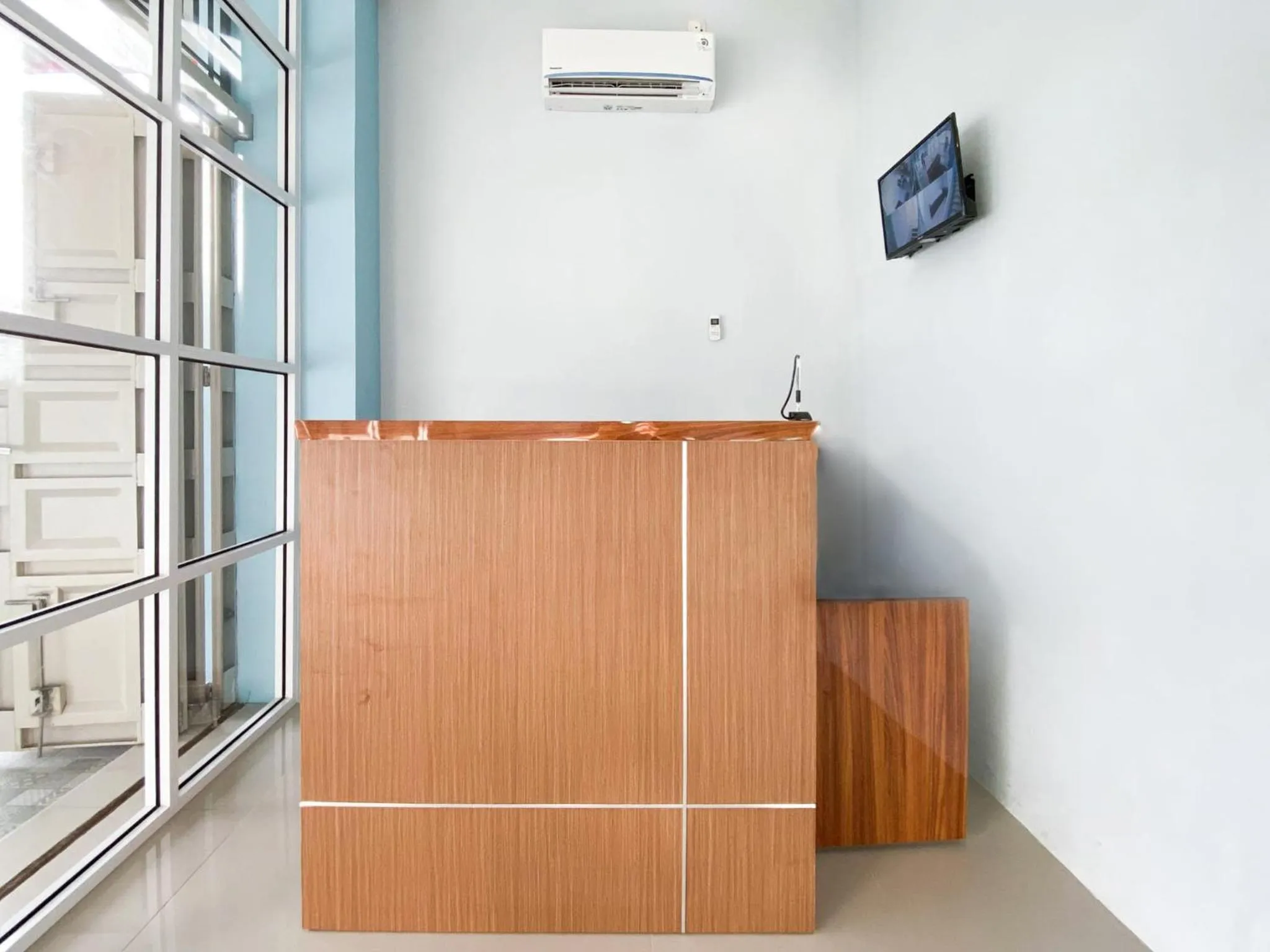 Lobby or reception in Hotel O Guesthouse Pagi Sore Syariah