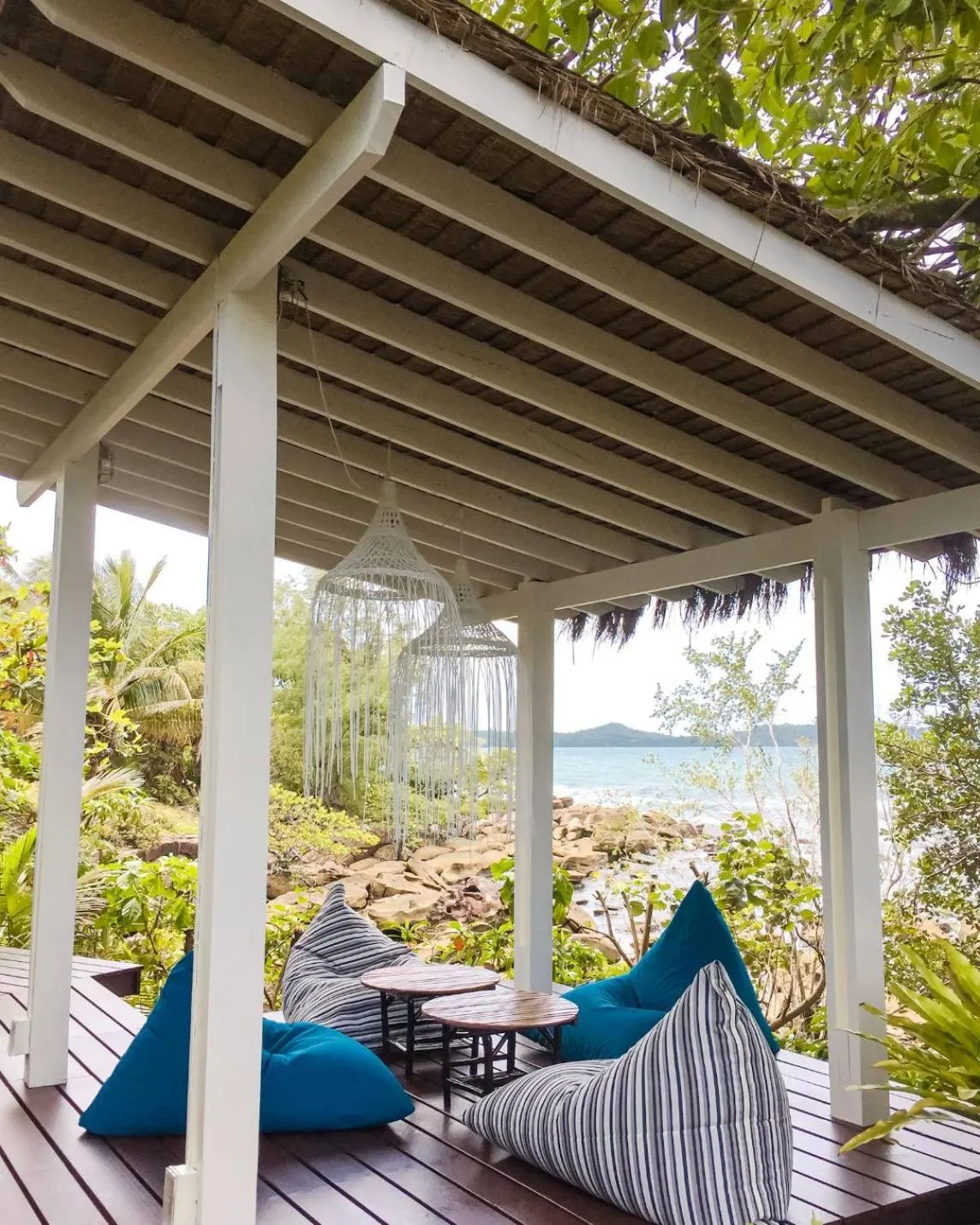 Restaurant/places to eat in Shantaa Resort, Kohkood